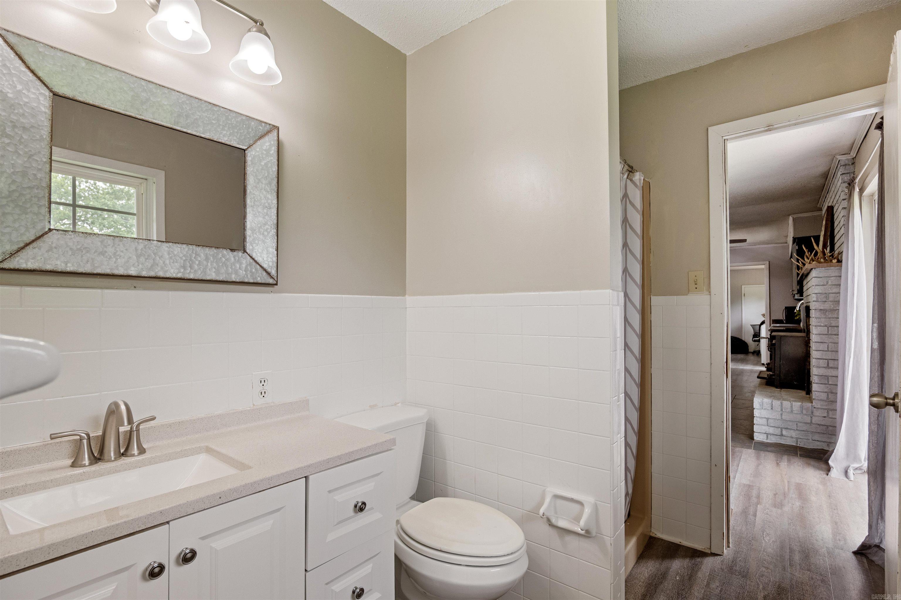 471 Lawrence Road 201 Property Photo 19