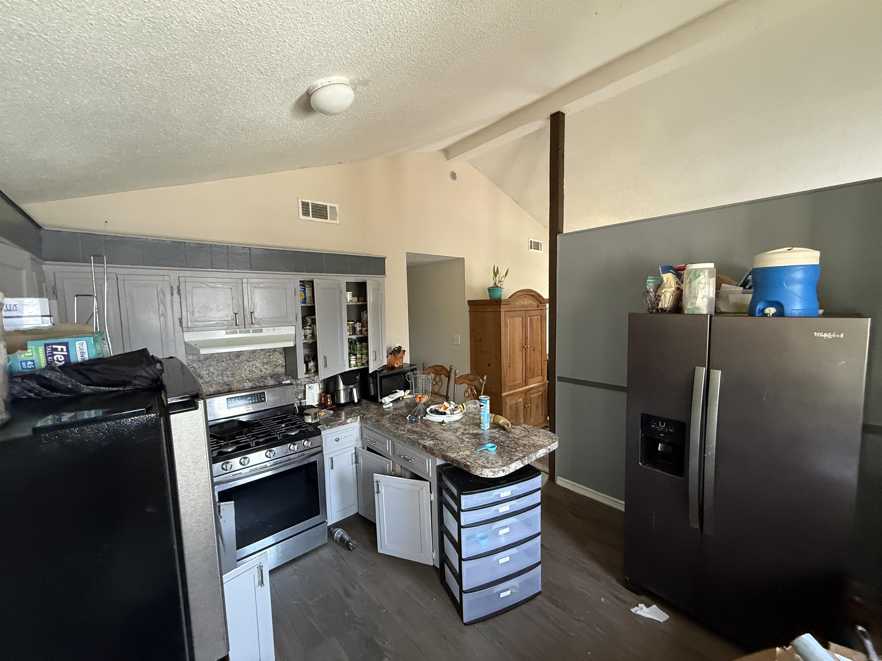 14 Compass Point St Property Photo 2