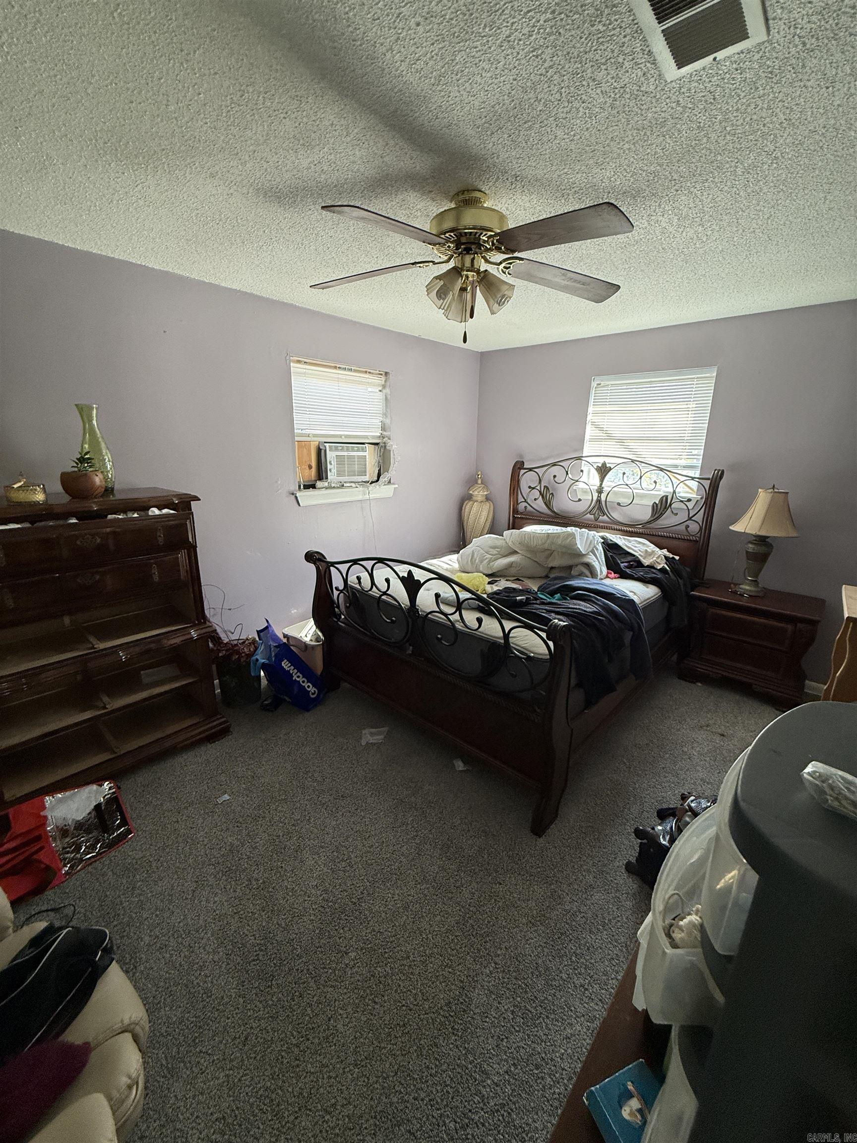 14 Compass Point St Property Photo 5