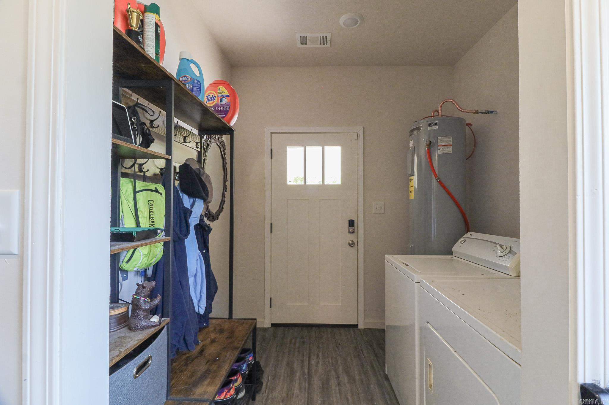 1014 Walnut Property Photo 14