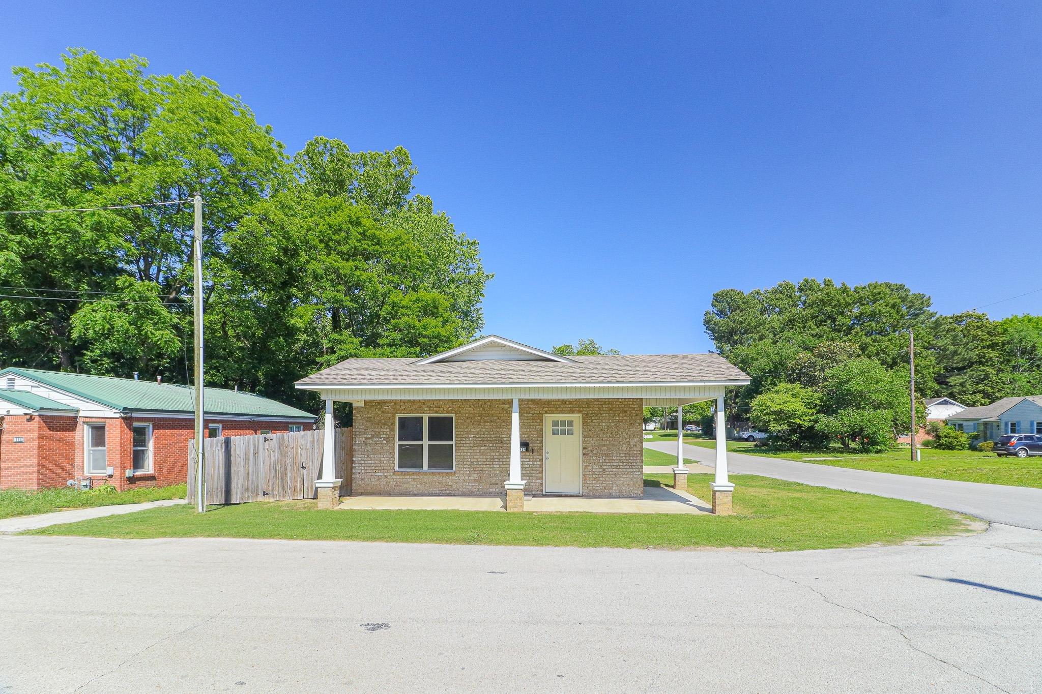 1014 Walnut Property Photo 16