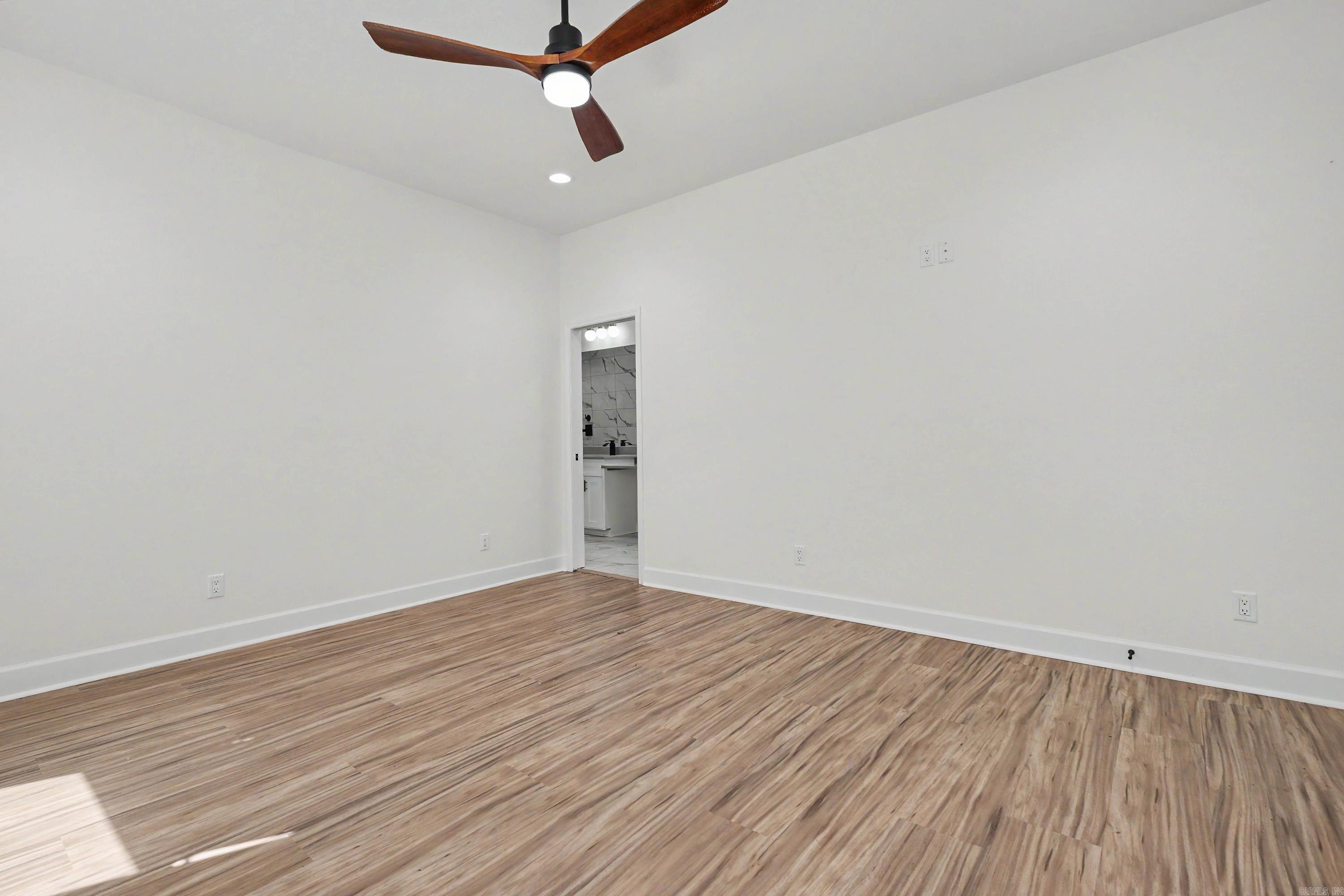 2103 Wolfe Street Property Photo 20