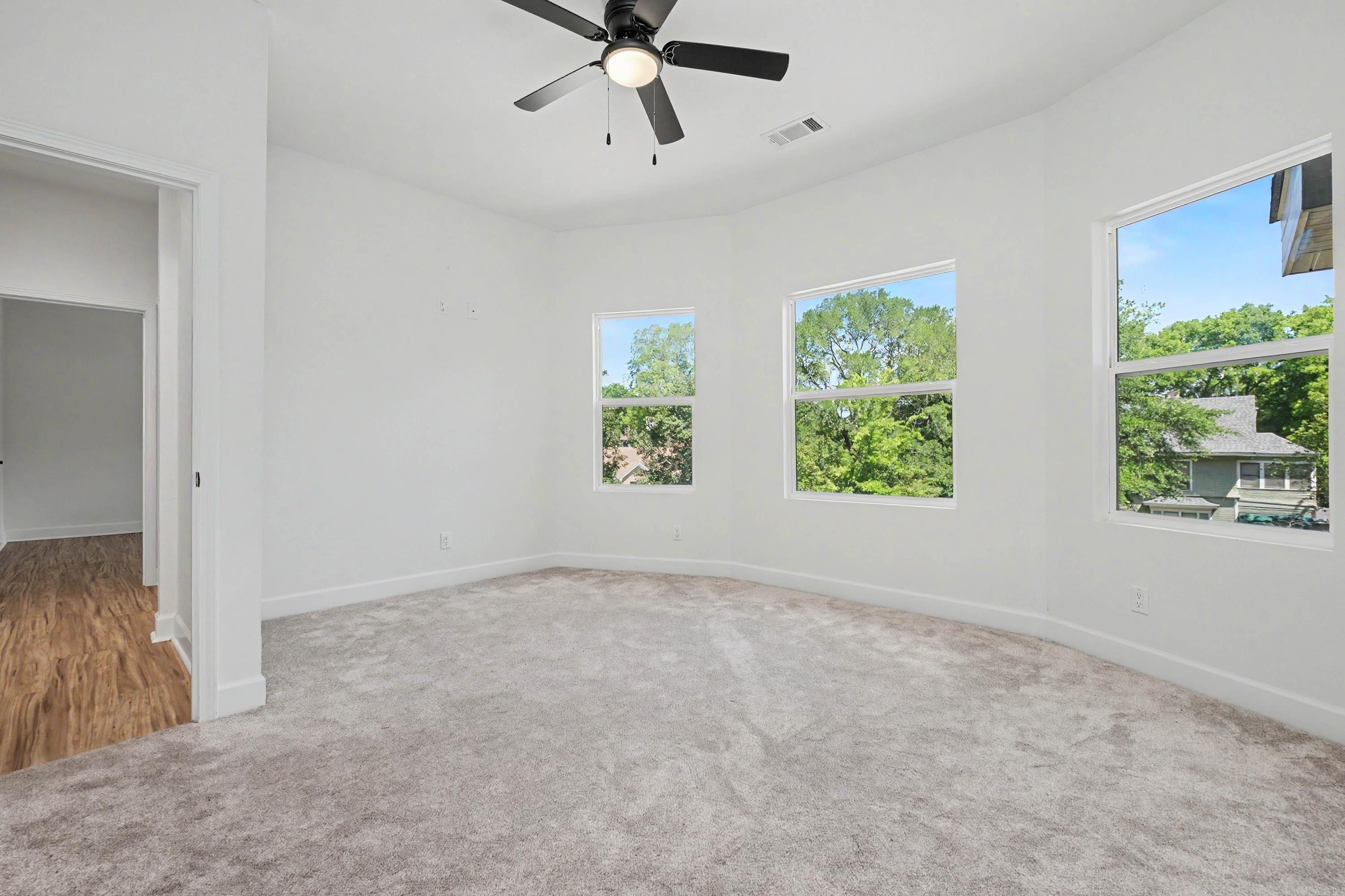2103 Wolfe Street Property Photo 32