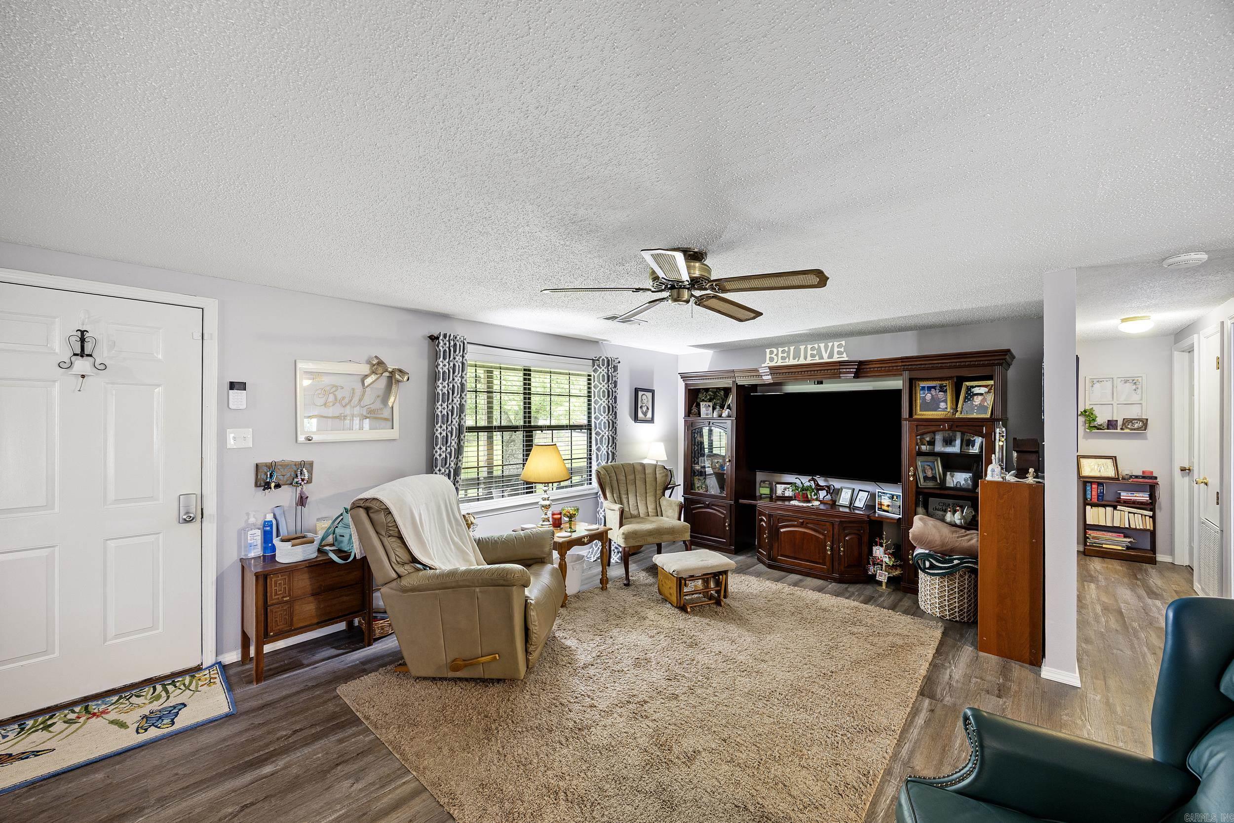 11171 N State 309 Highway Property Photo 3