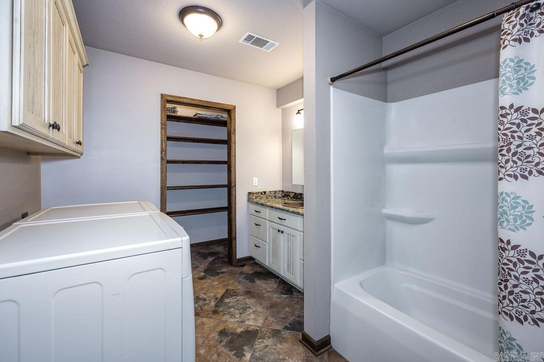 217 Ridgeline Drive Property Photo 8