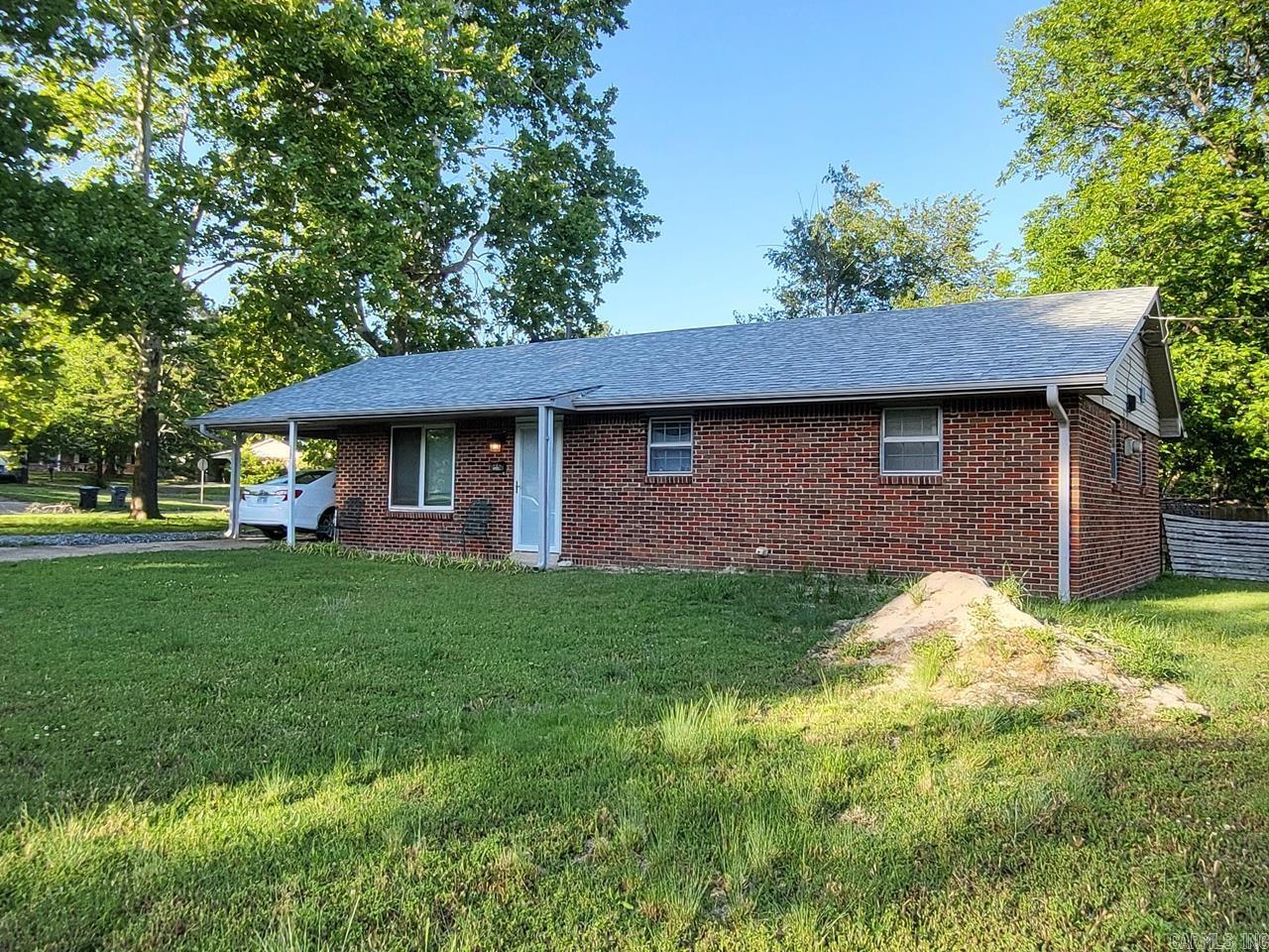 1818 Georgia Dr Property Photo 1