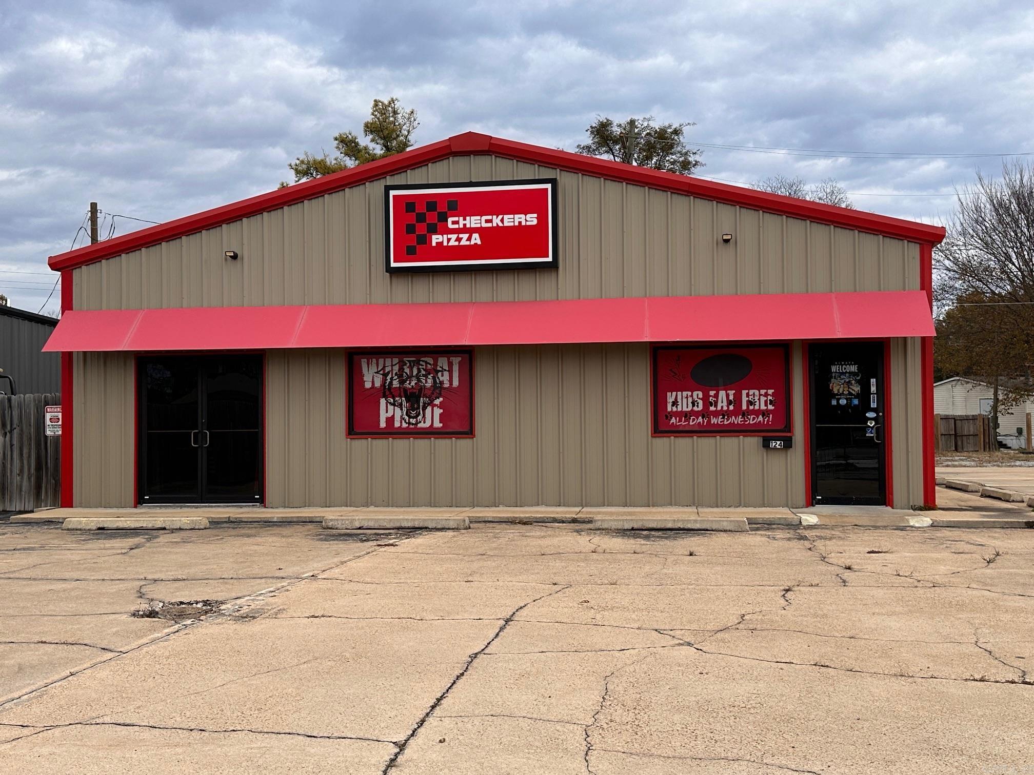 124 Hwy 463 S