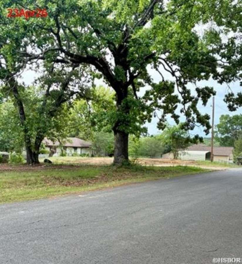 201 Breezehill Road Property Photo 1