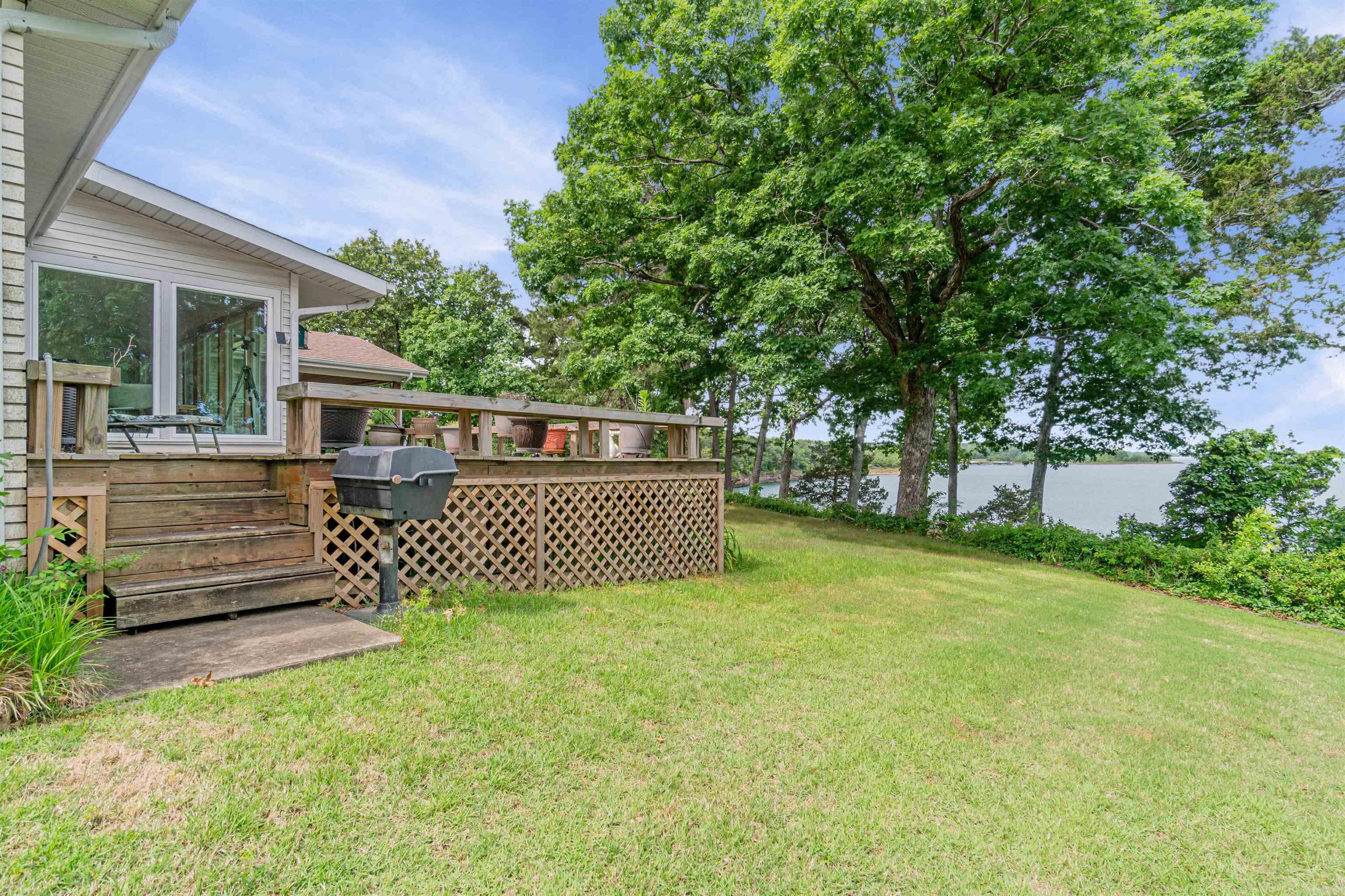 952 Anderson Circle Property Photo 12