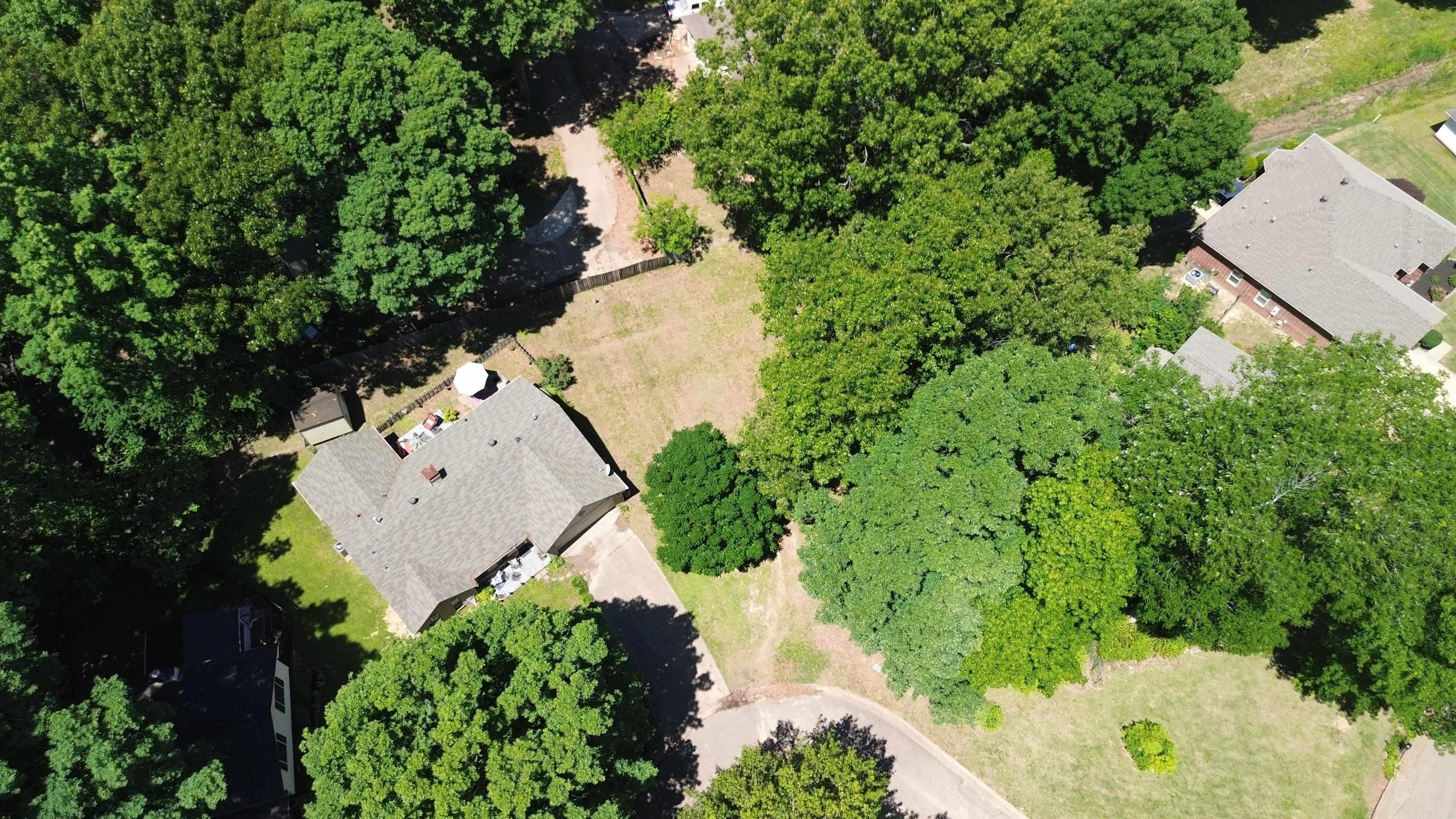 26019060 Property Photo 2