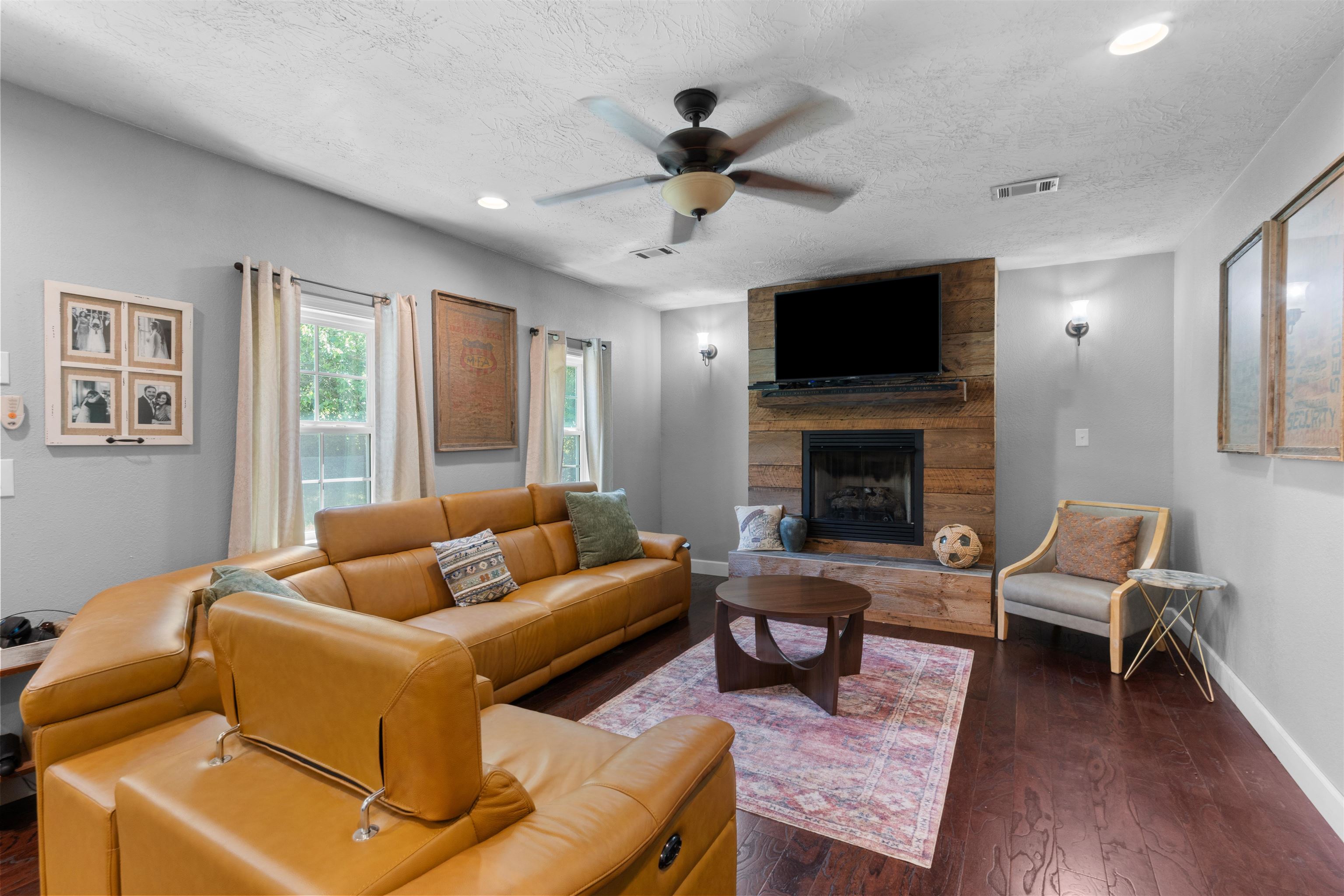 18 Sharp Lane Property Photo 4