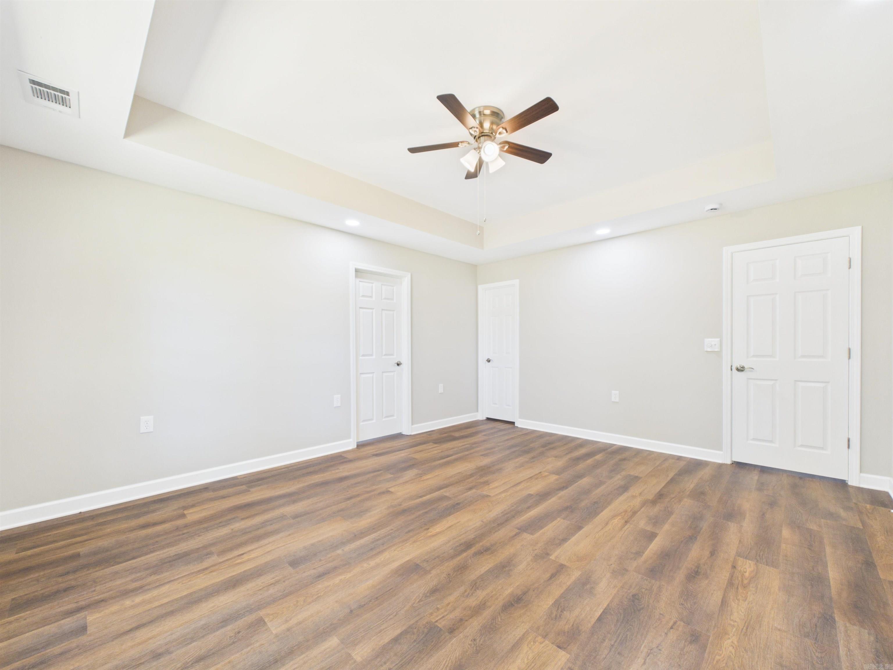 100 Shackleford Dr Property Photo 16