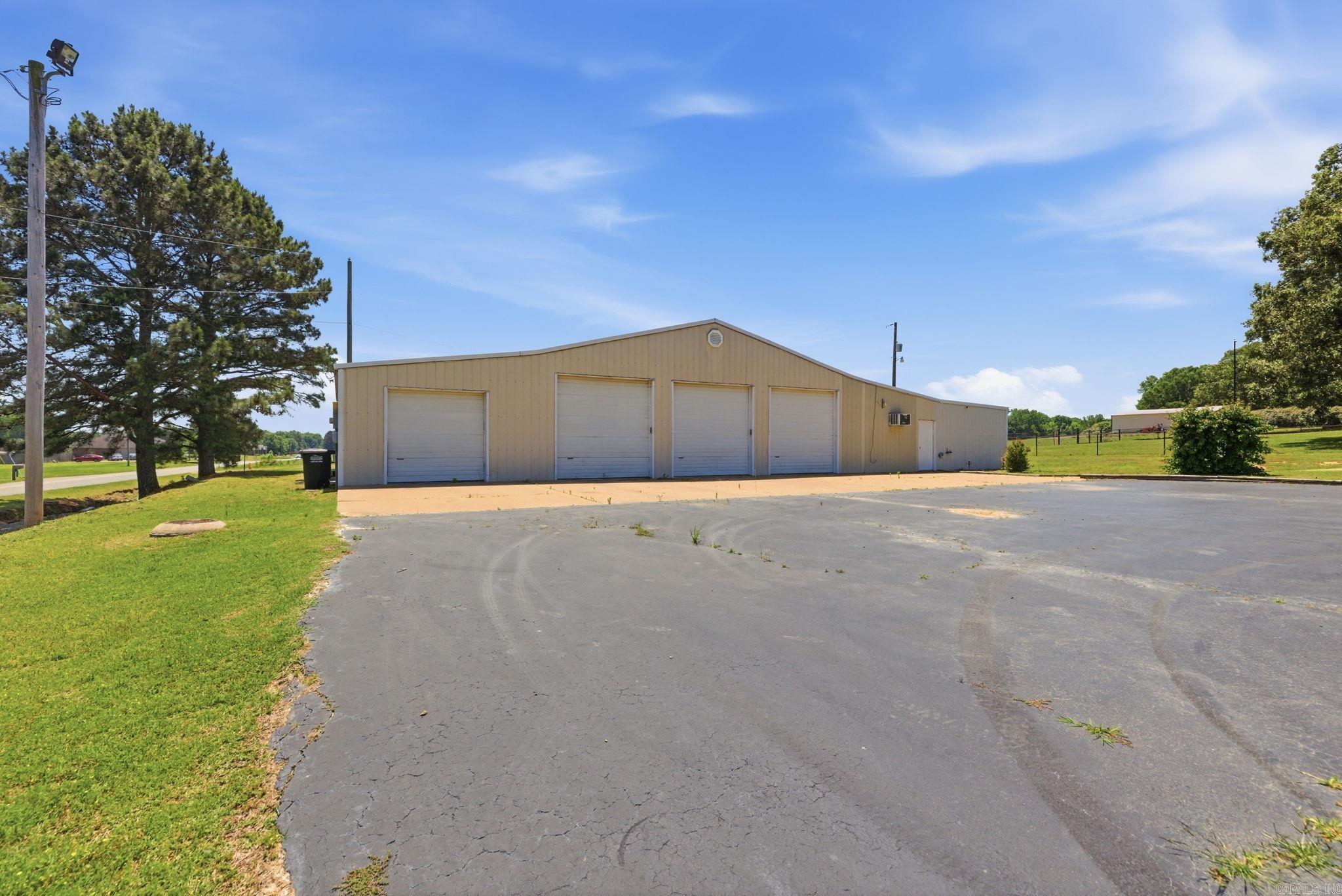 205 Dugger Road Property Photo 2