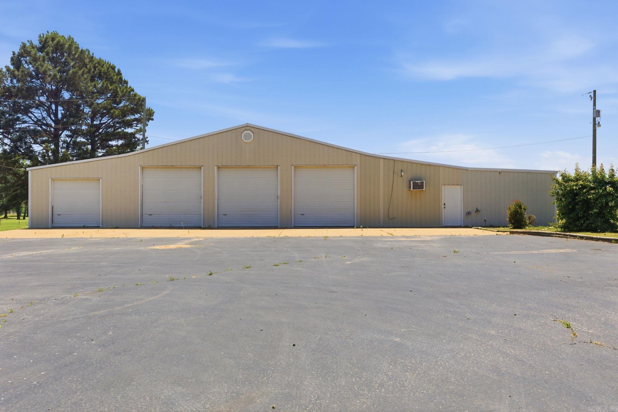 205 Dugger Road Property Photo 4