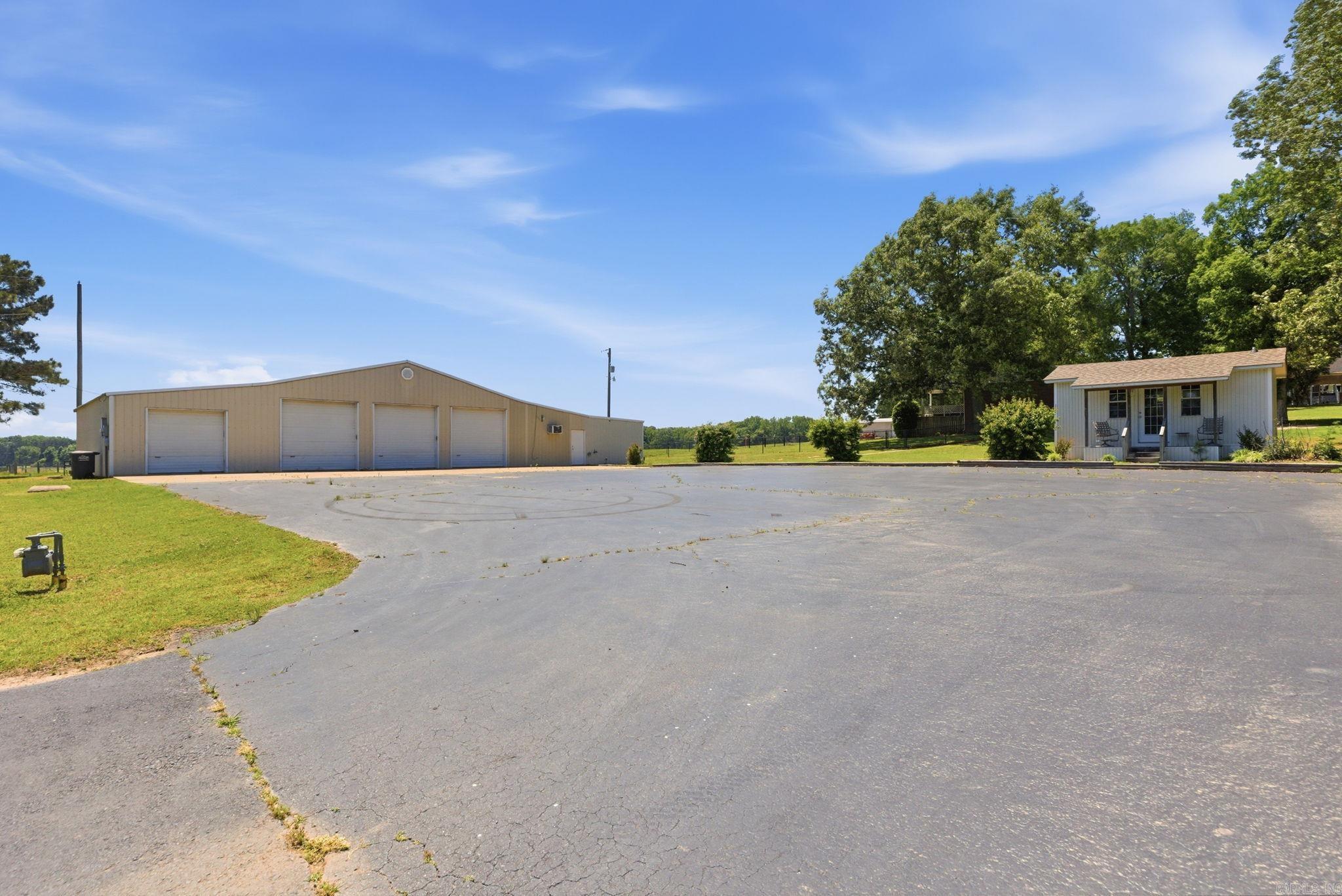 205 Dugger Road Property Photo 5