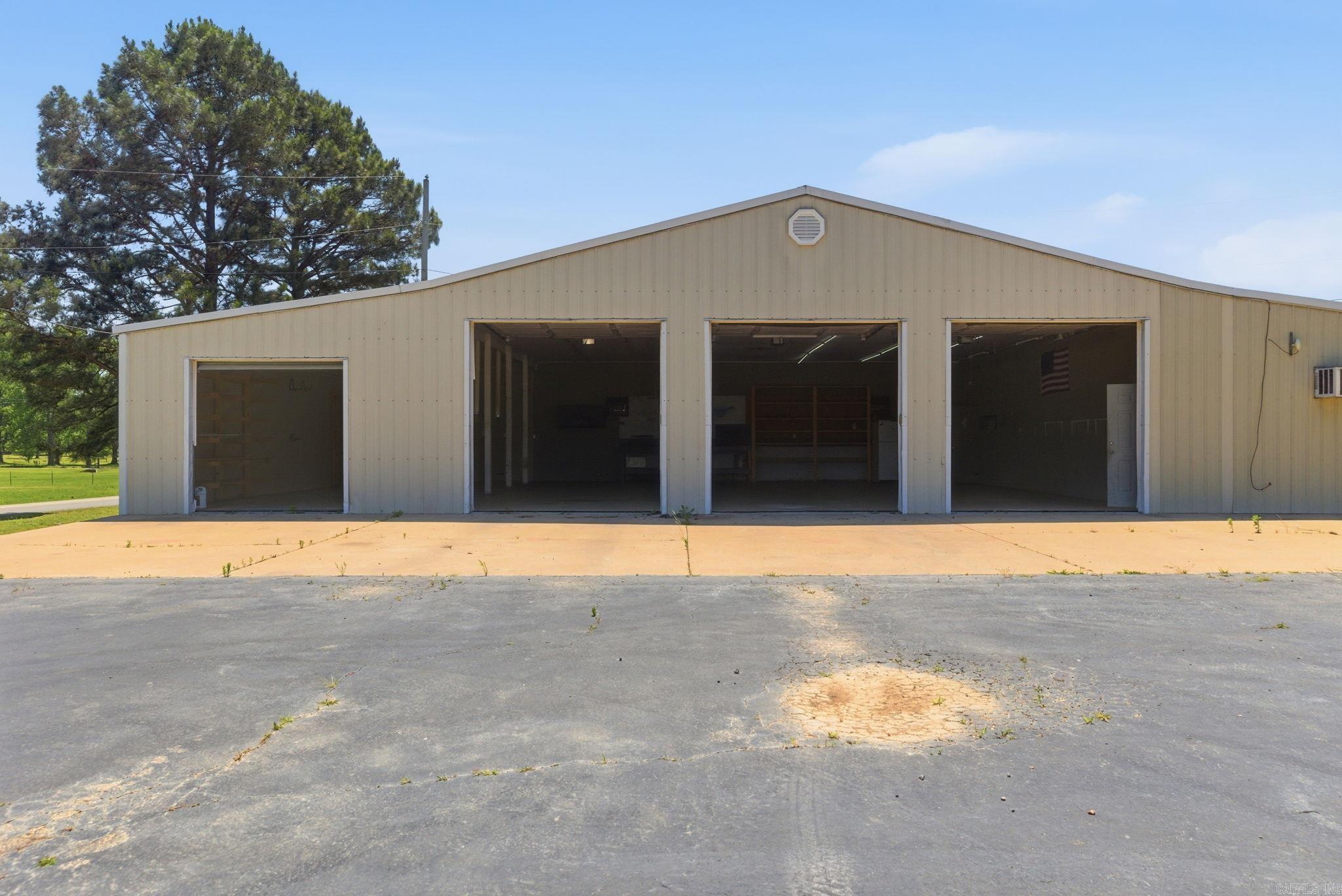 205 Dugger Road Property Photo 8