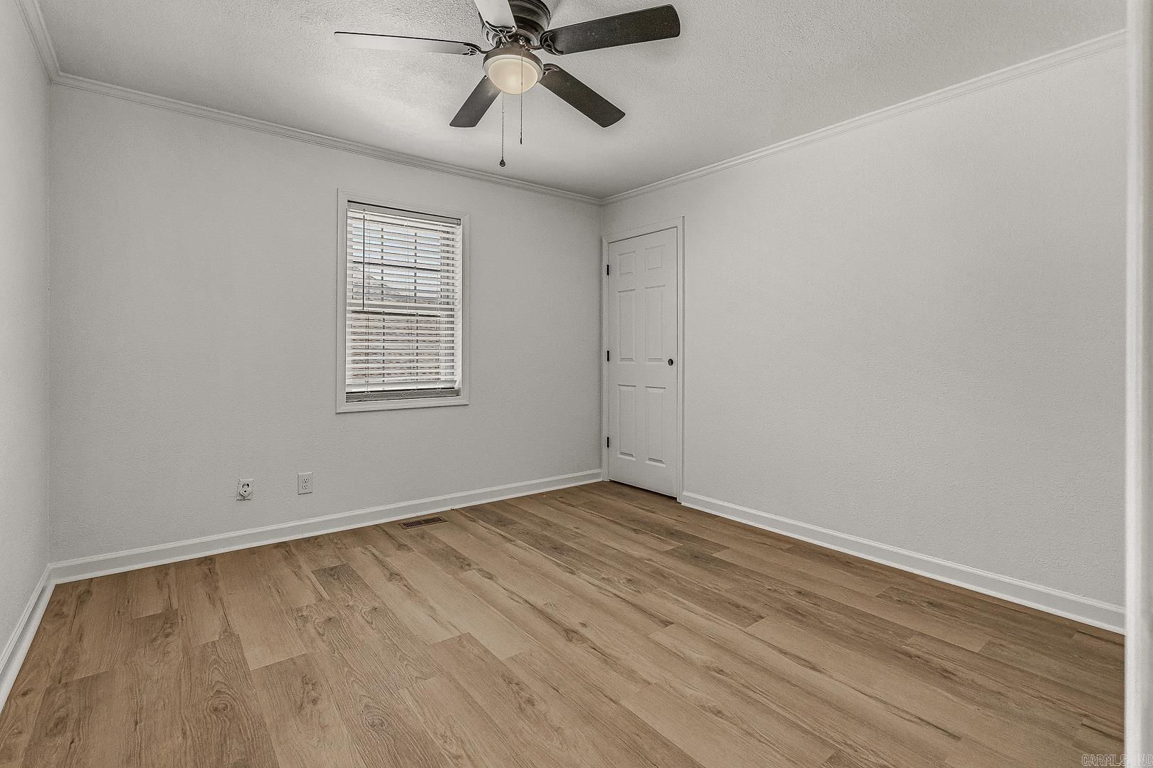 2101 Wildrose Ln Property Photo 17