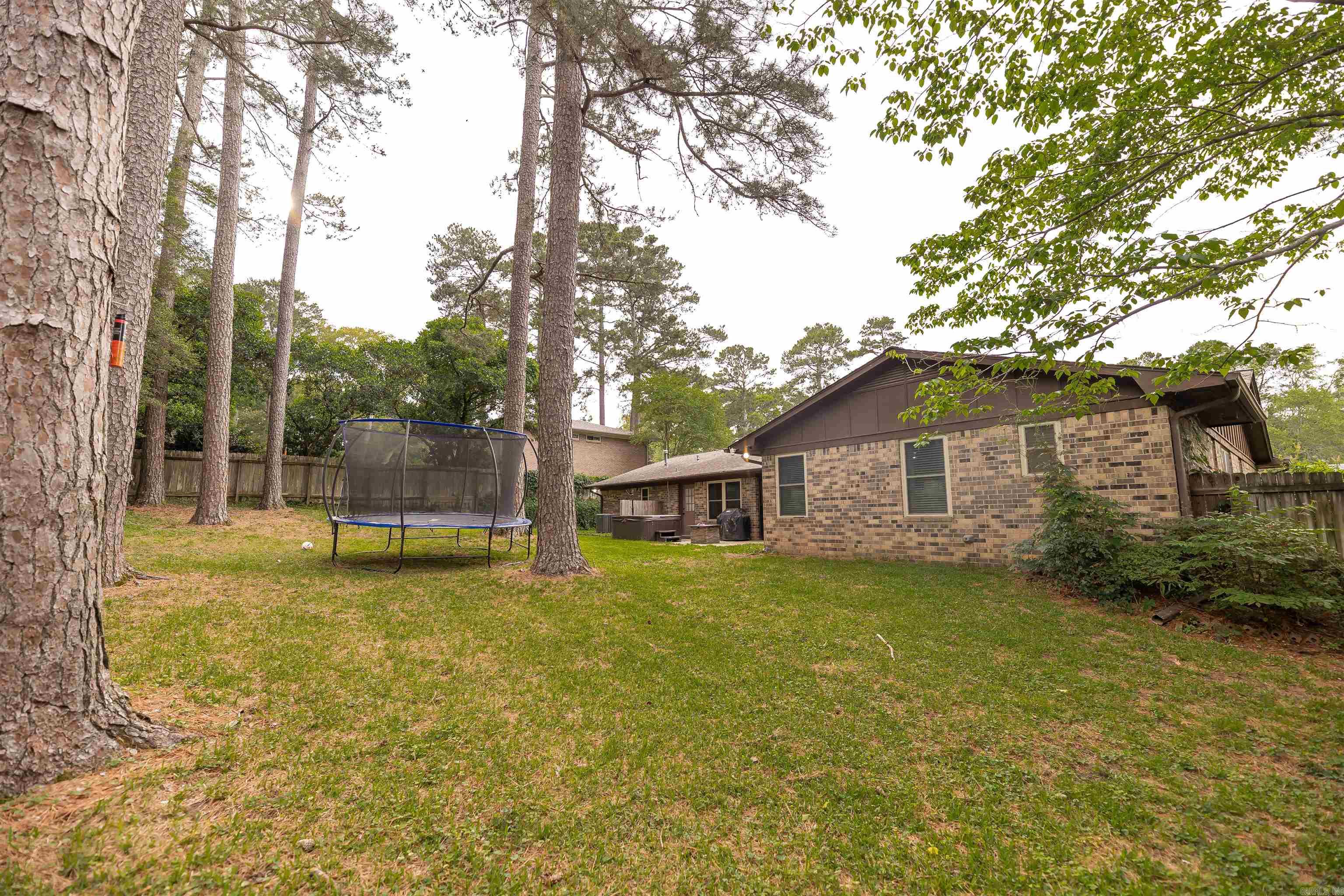 2109 Pinewood Drive Property Photo 6