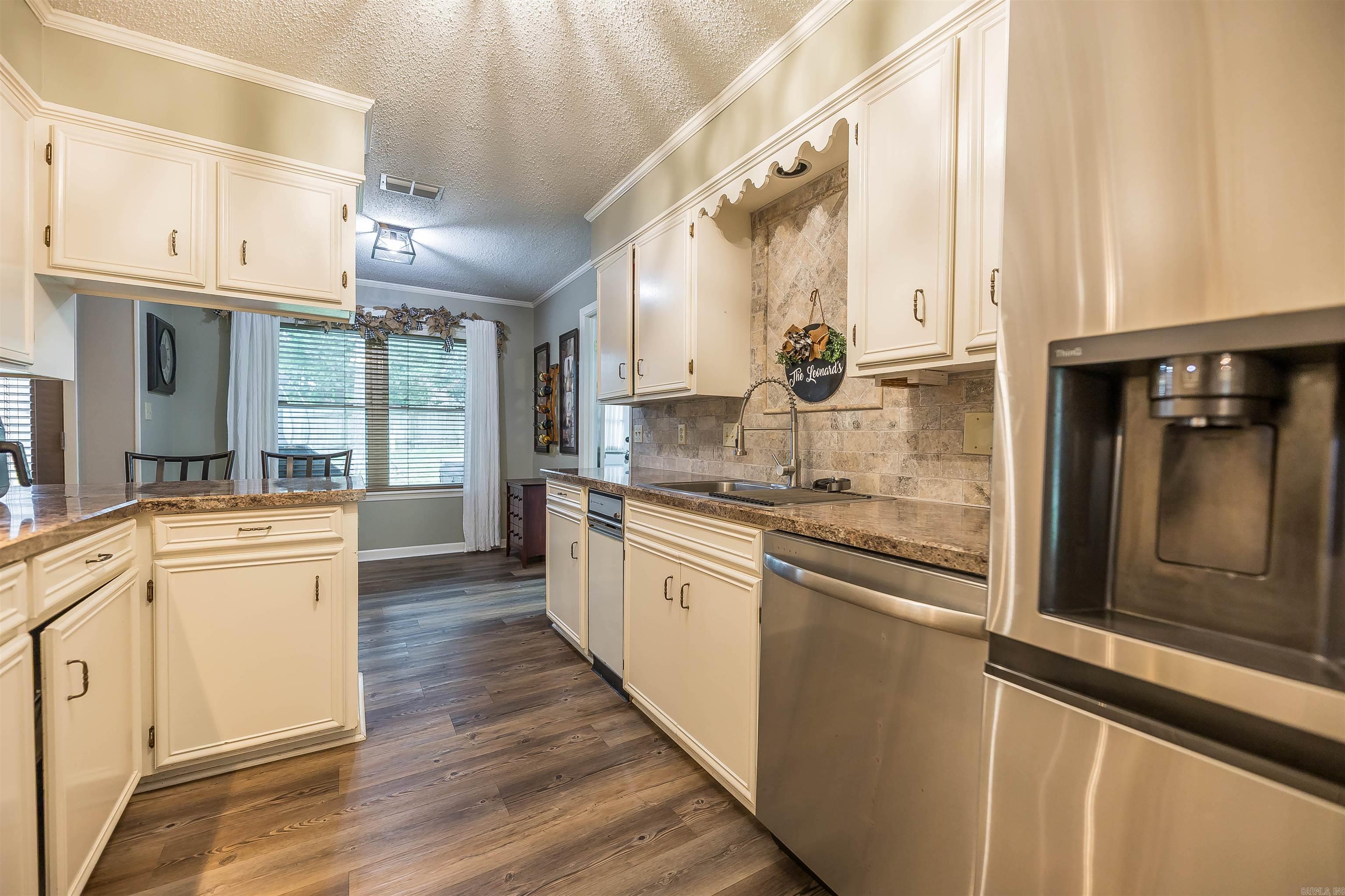 2109 Pinewood Drive Property Photo 12
