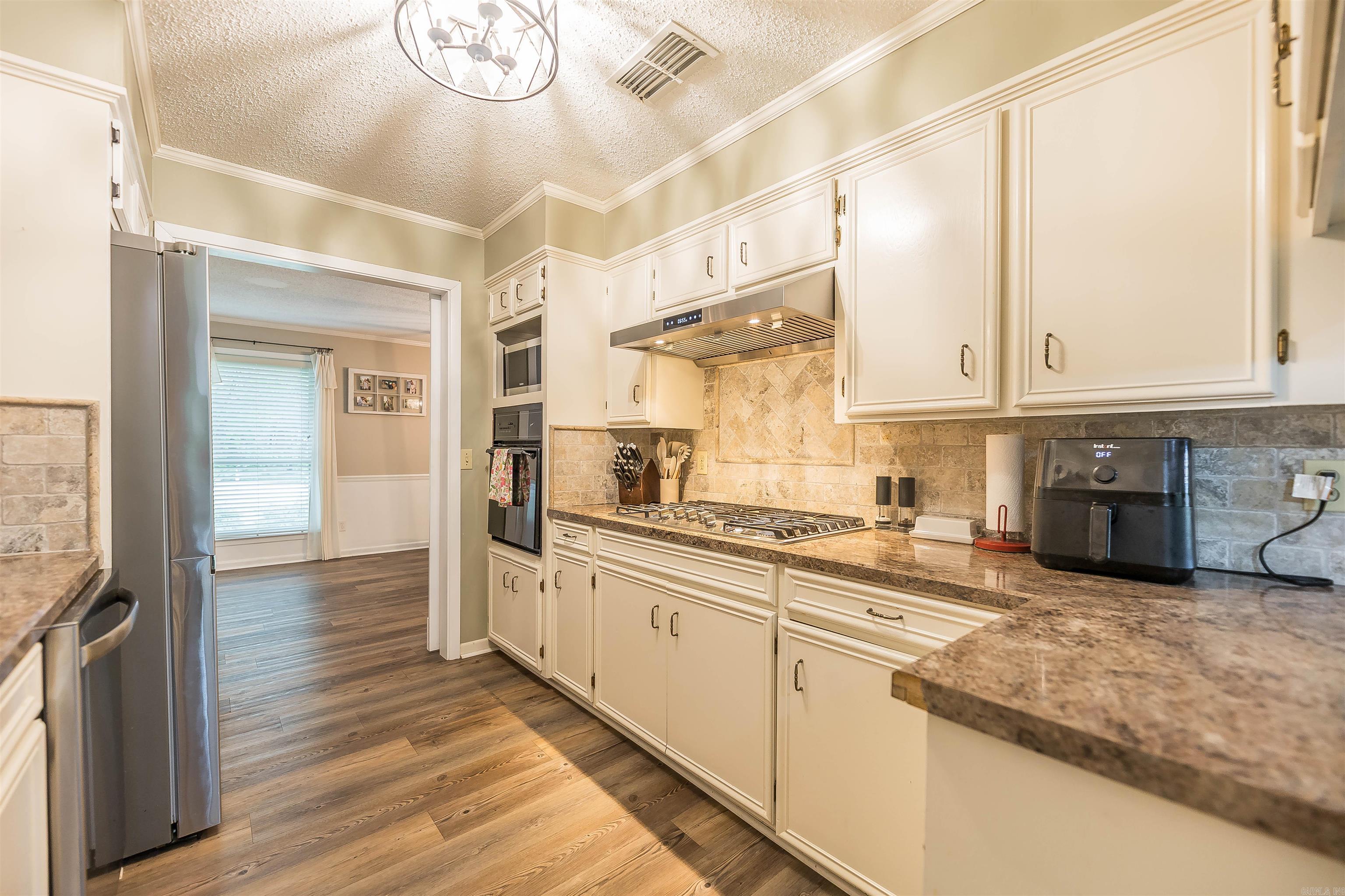 2109 Pinewood Drive Property Photo 14