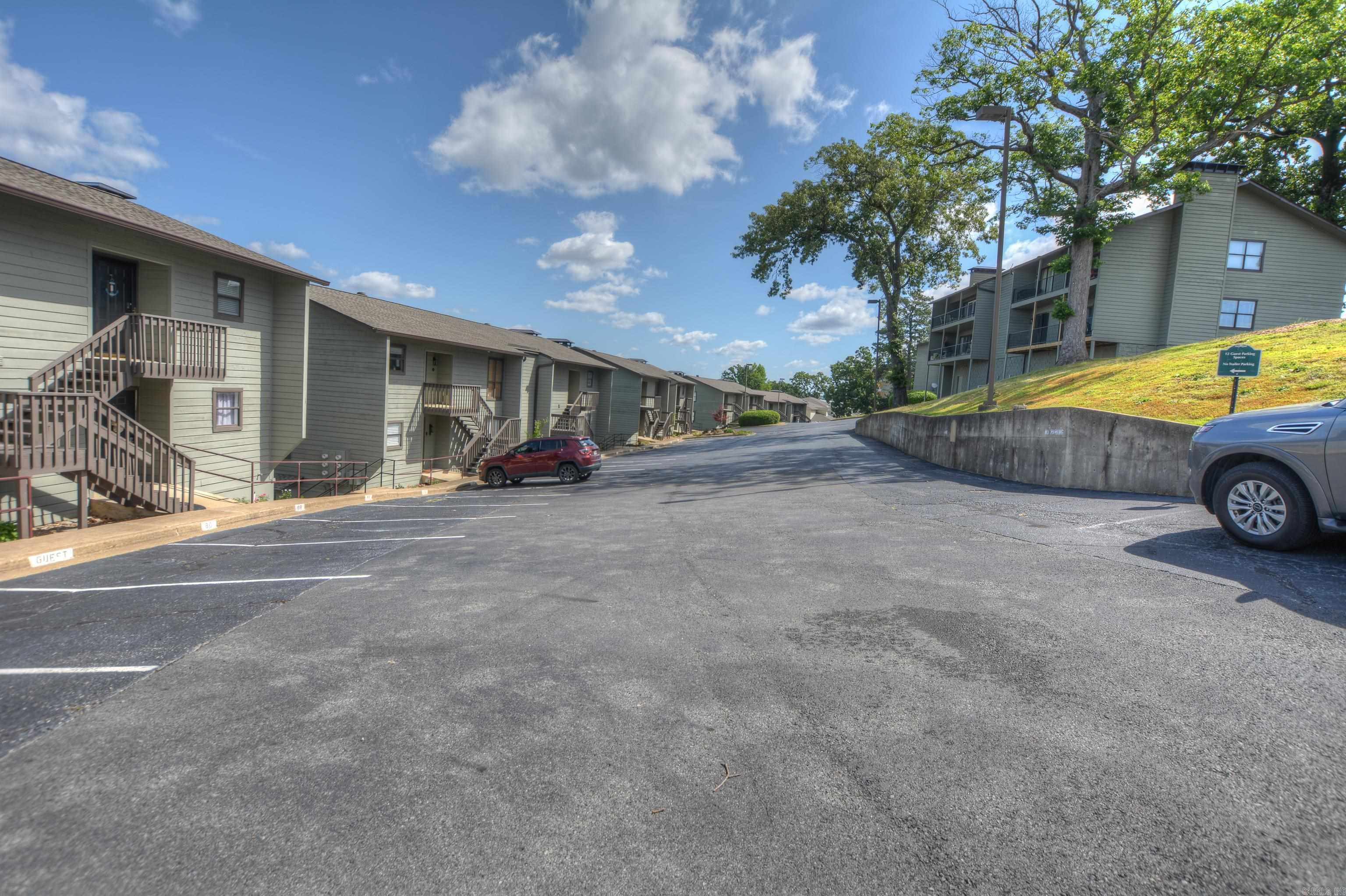 120 Catalina Circle 9e Property Photo 4