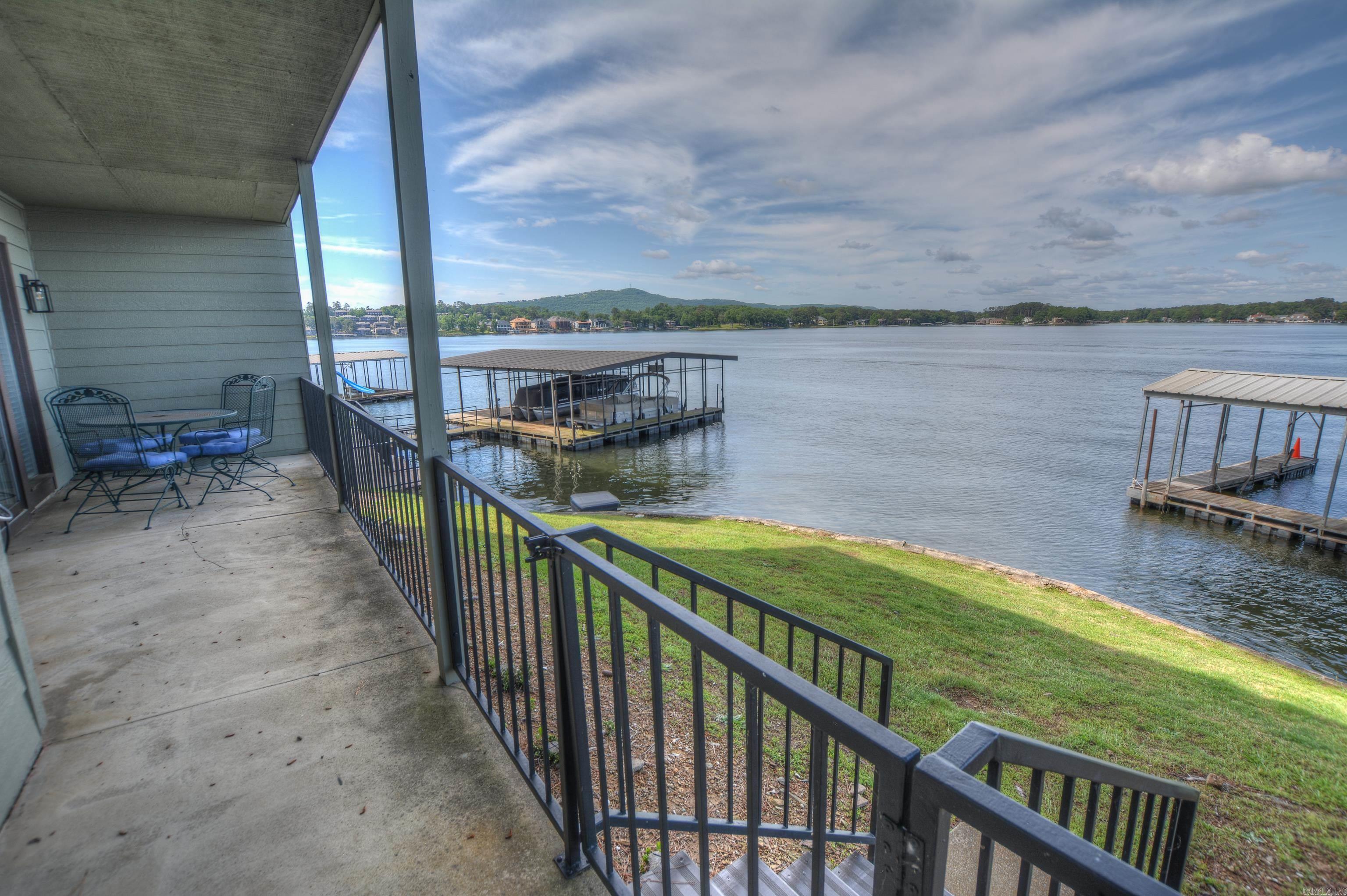 120 Catalina Circle 9e Property Photo 9