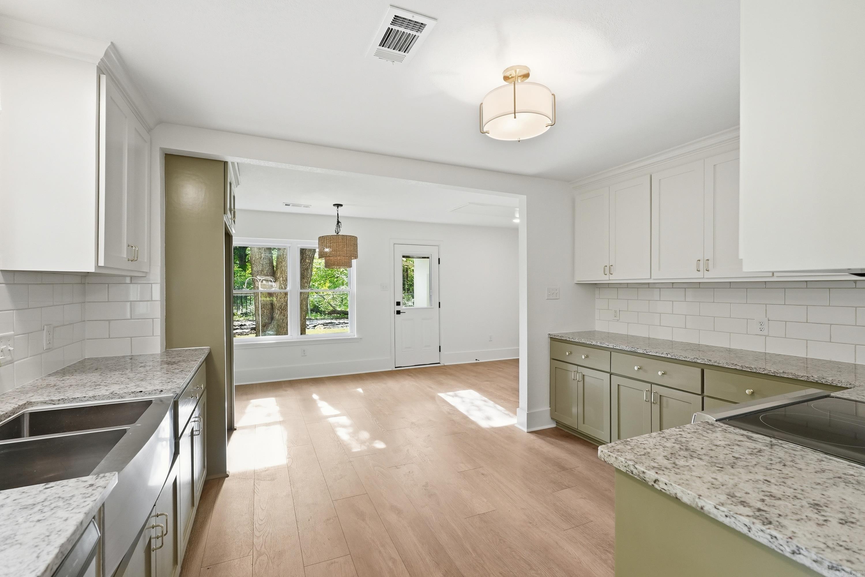 234 Conway Boulevard Property Photo 13