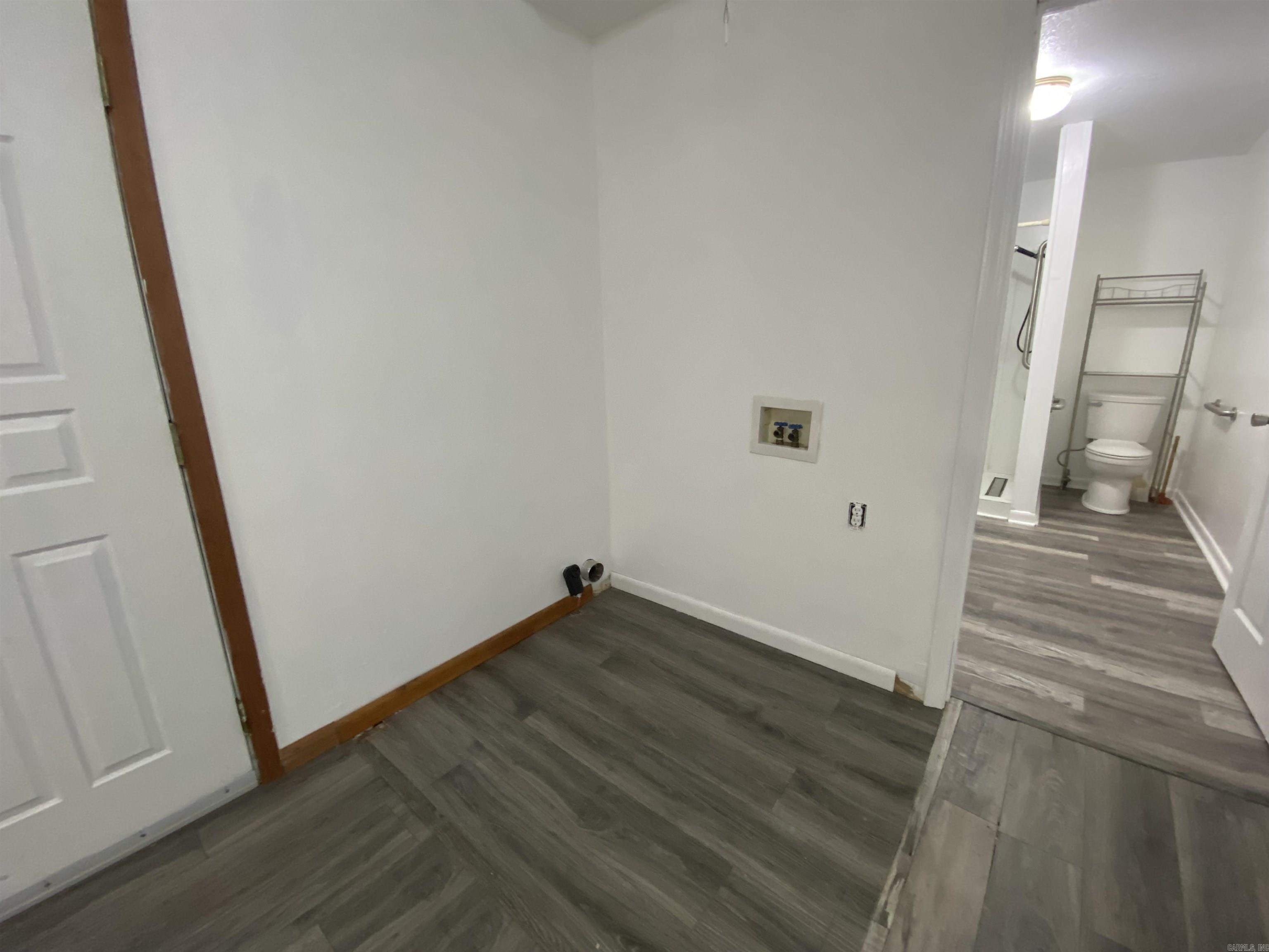 534 Ellis Property Photo 15