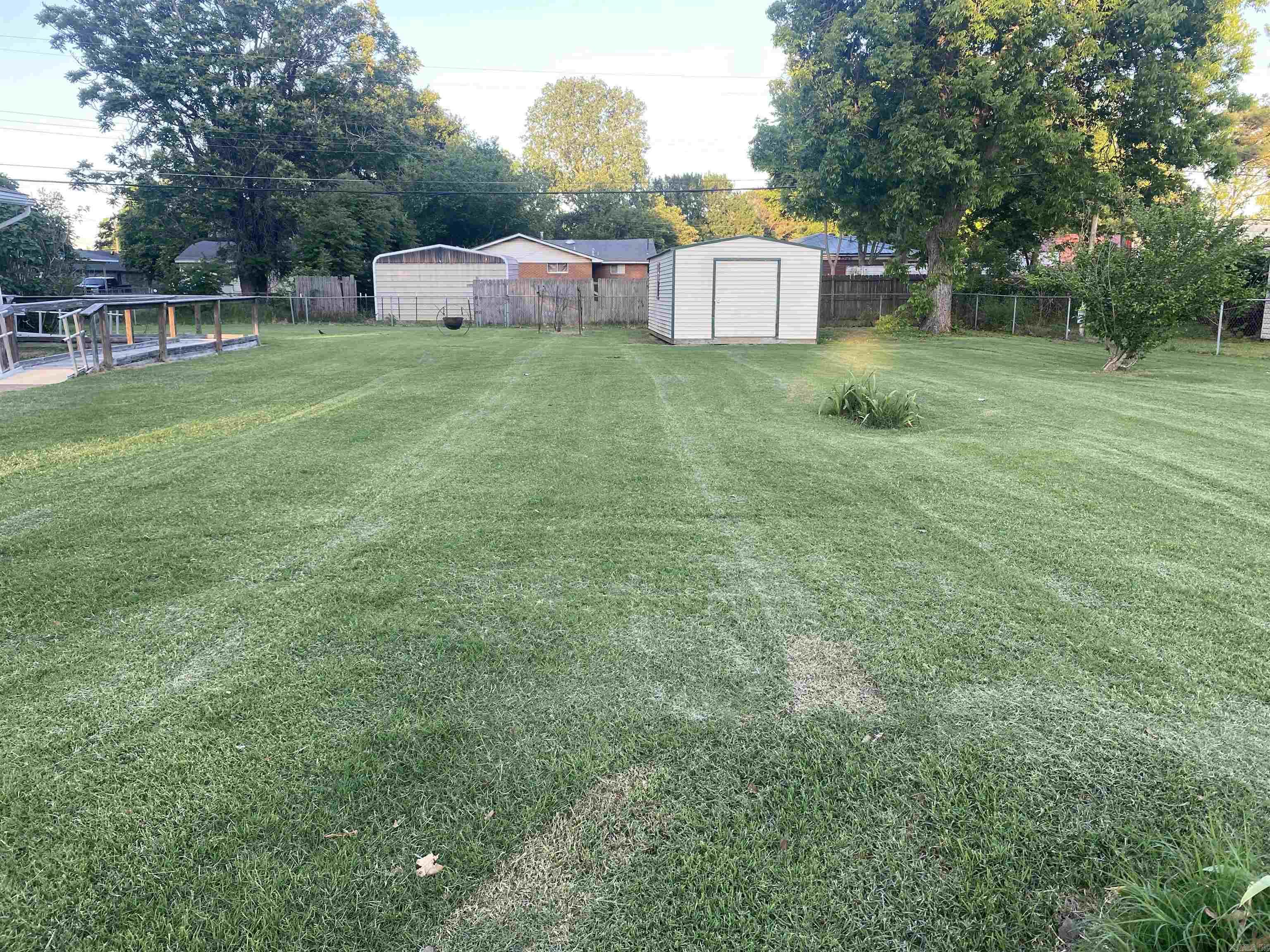 534 Ellis Property Photo 22
