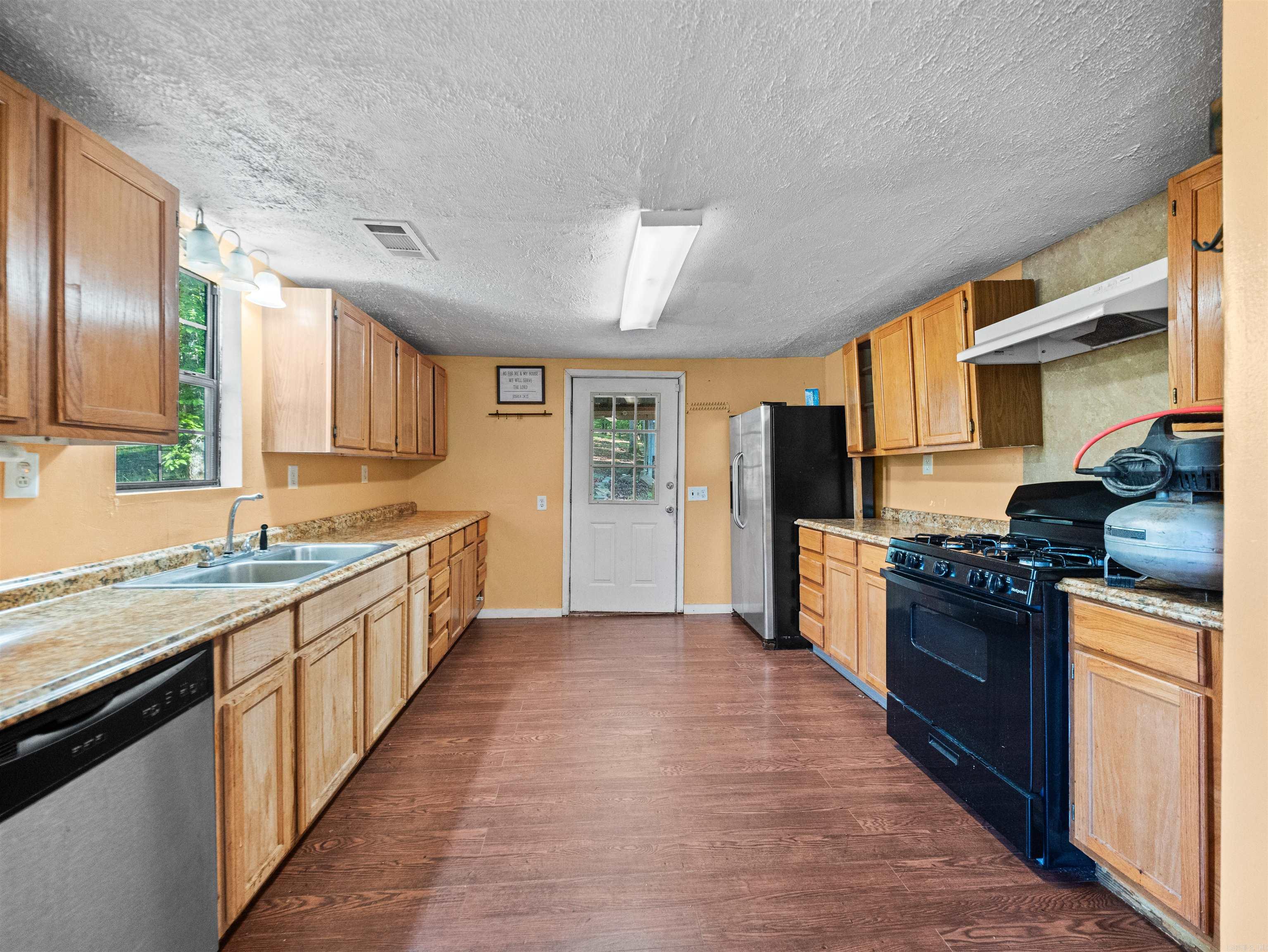 500 Rynders Property Photo 22