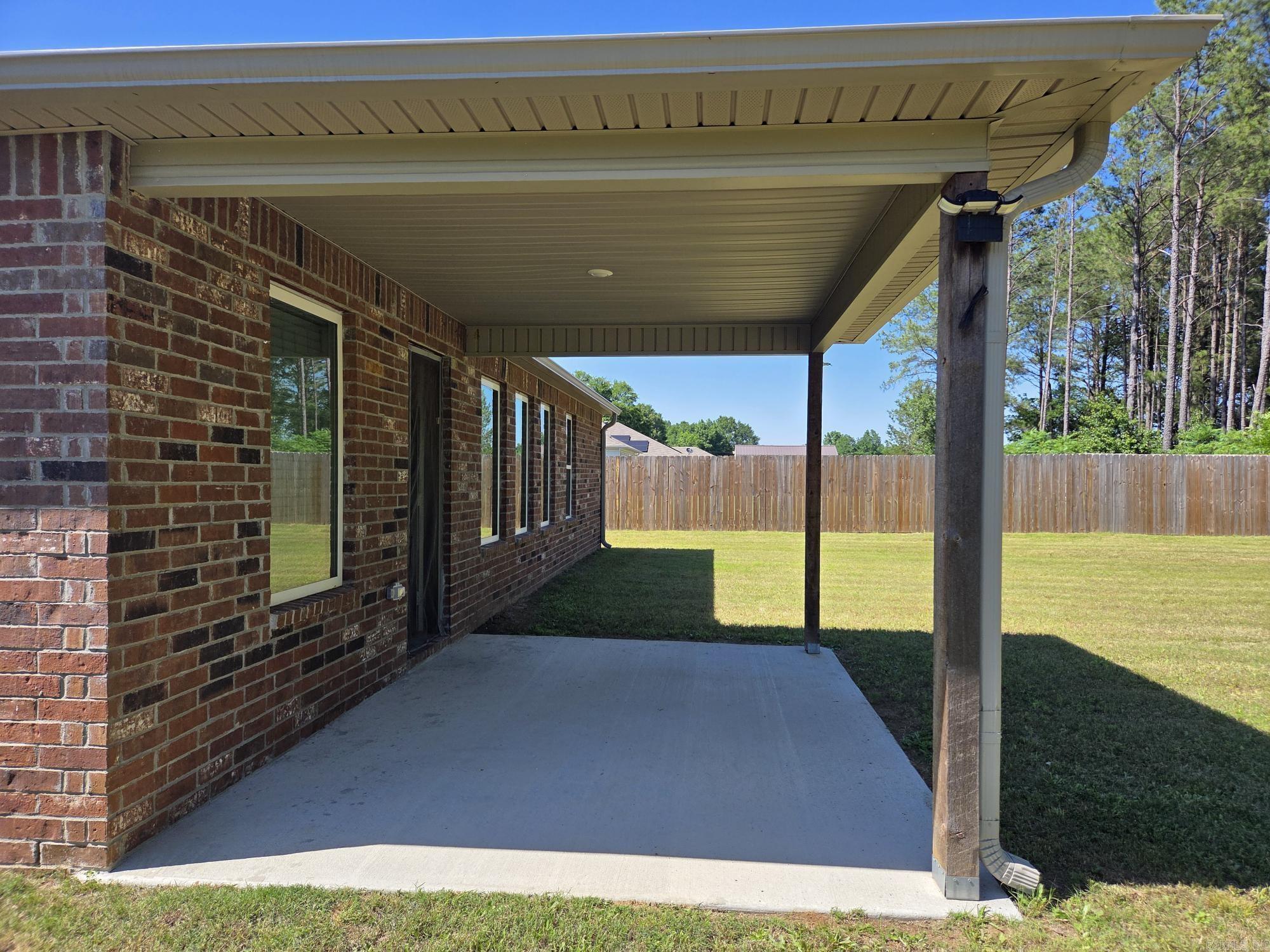 108 James Drive Property Photo 4
