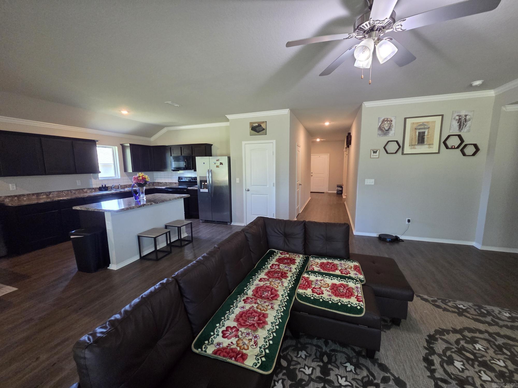 108 James Drive Property Photo 8