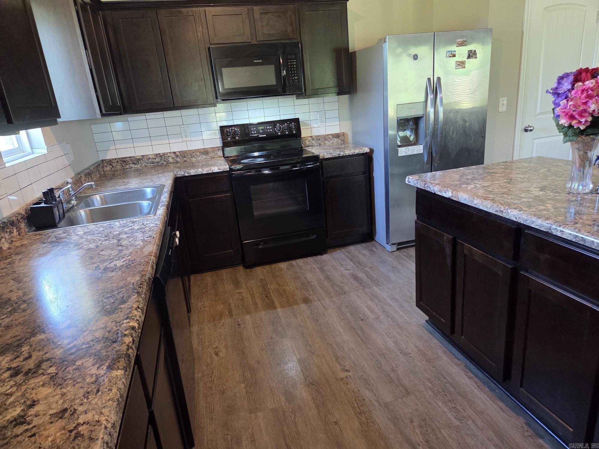 108 James Drive Property Photo 18