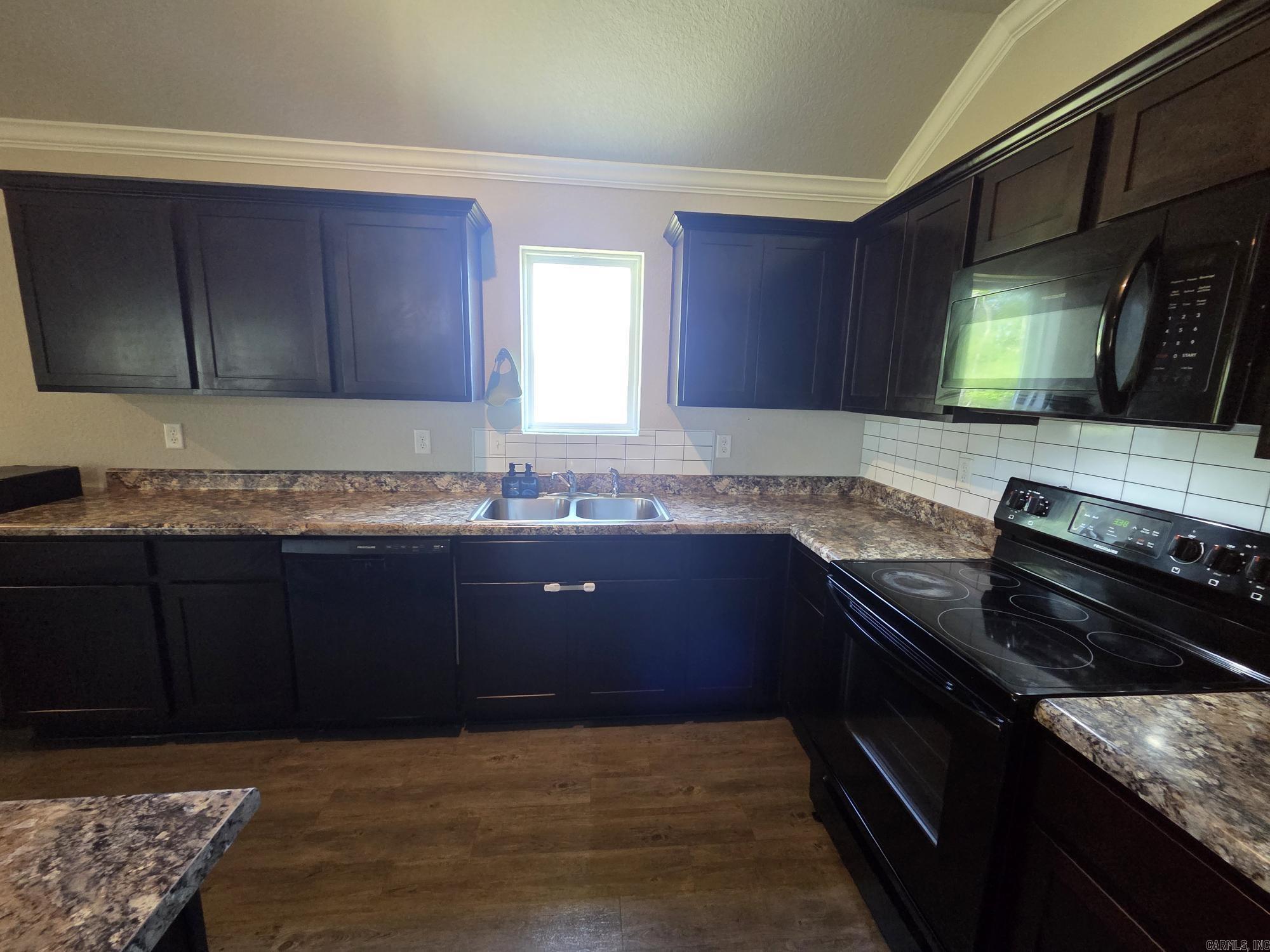 108 James Drive Property Photo 19
