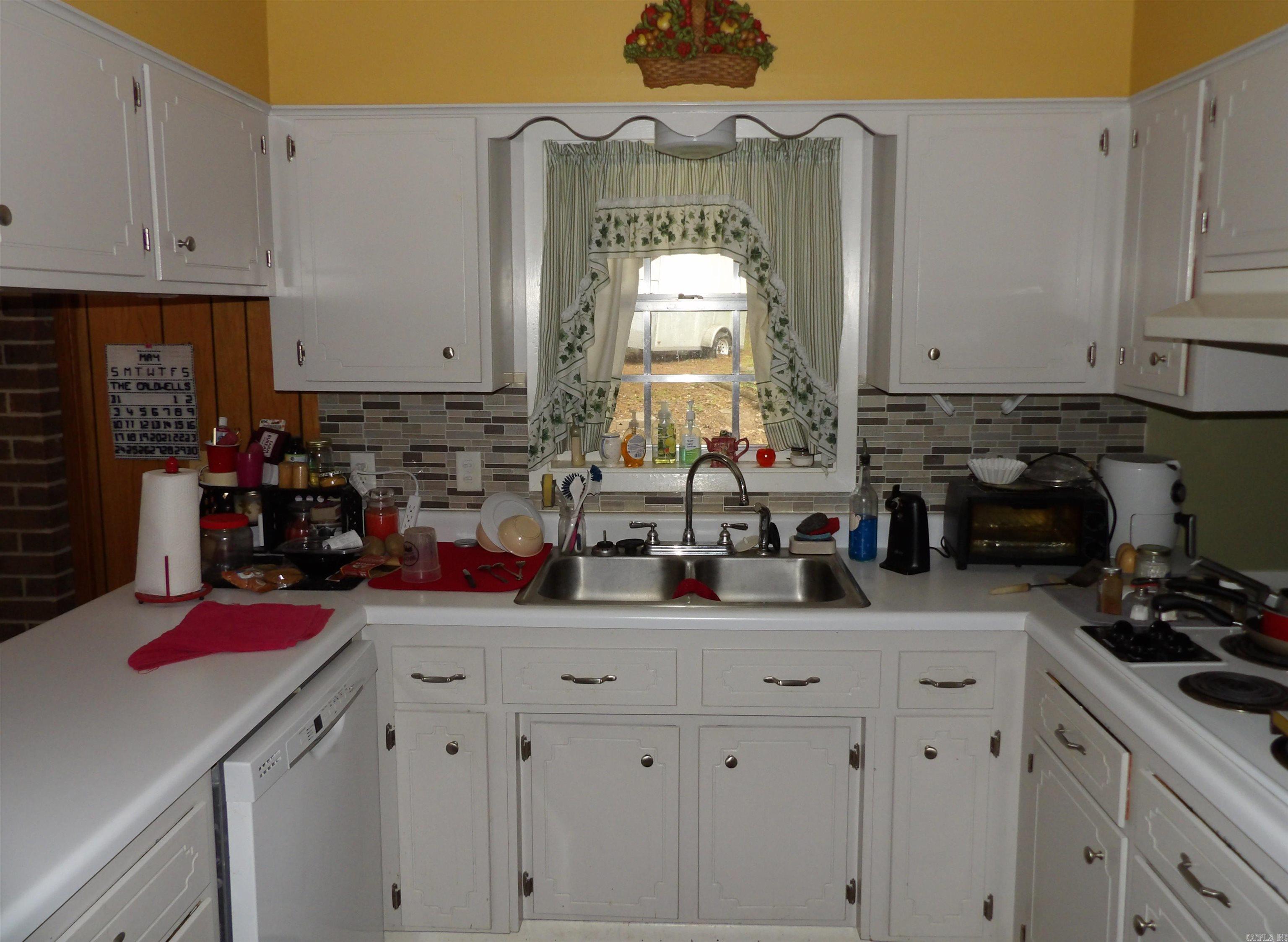 172 Tracy Drive Property Photo 4