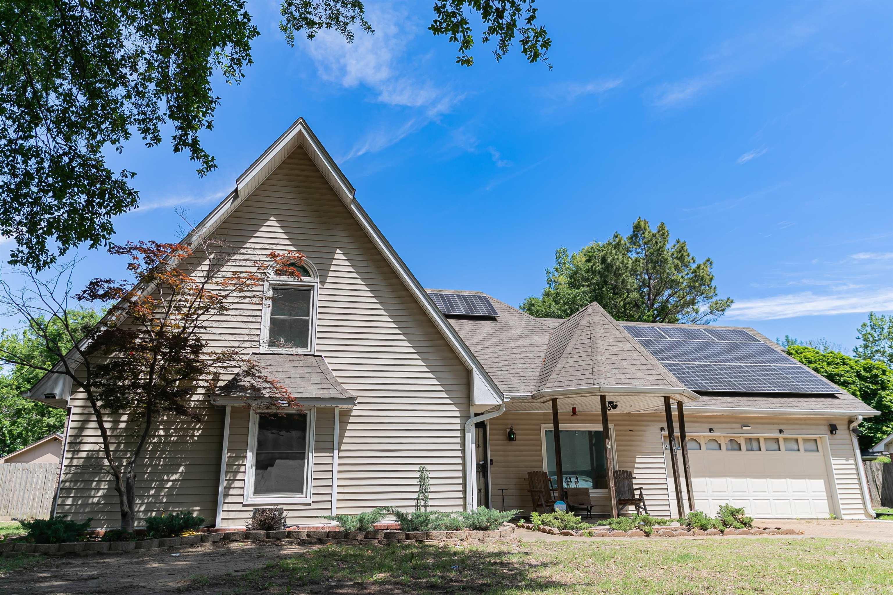 812 Putting Green Drive Property Photo 1
