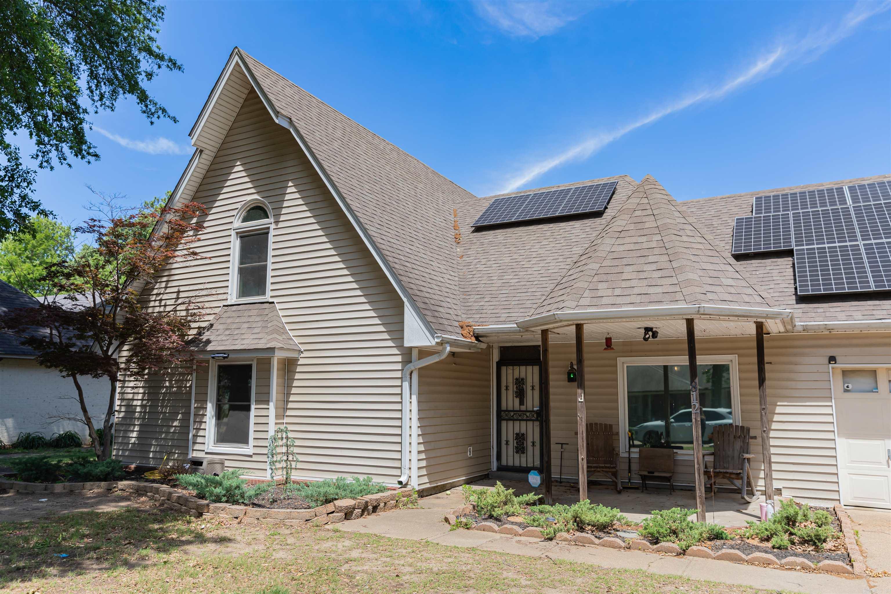812 Putting Green Drive Property Photo 2