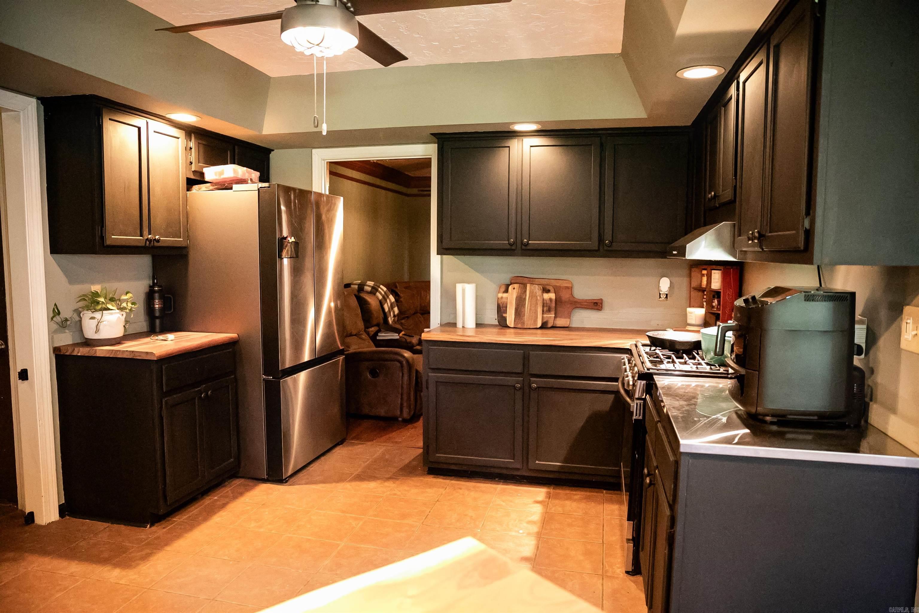812 Putting Green Drive Property Photo 11