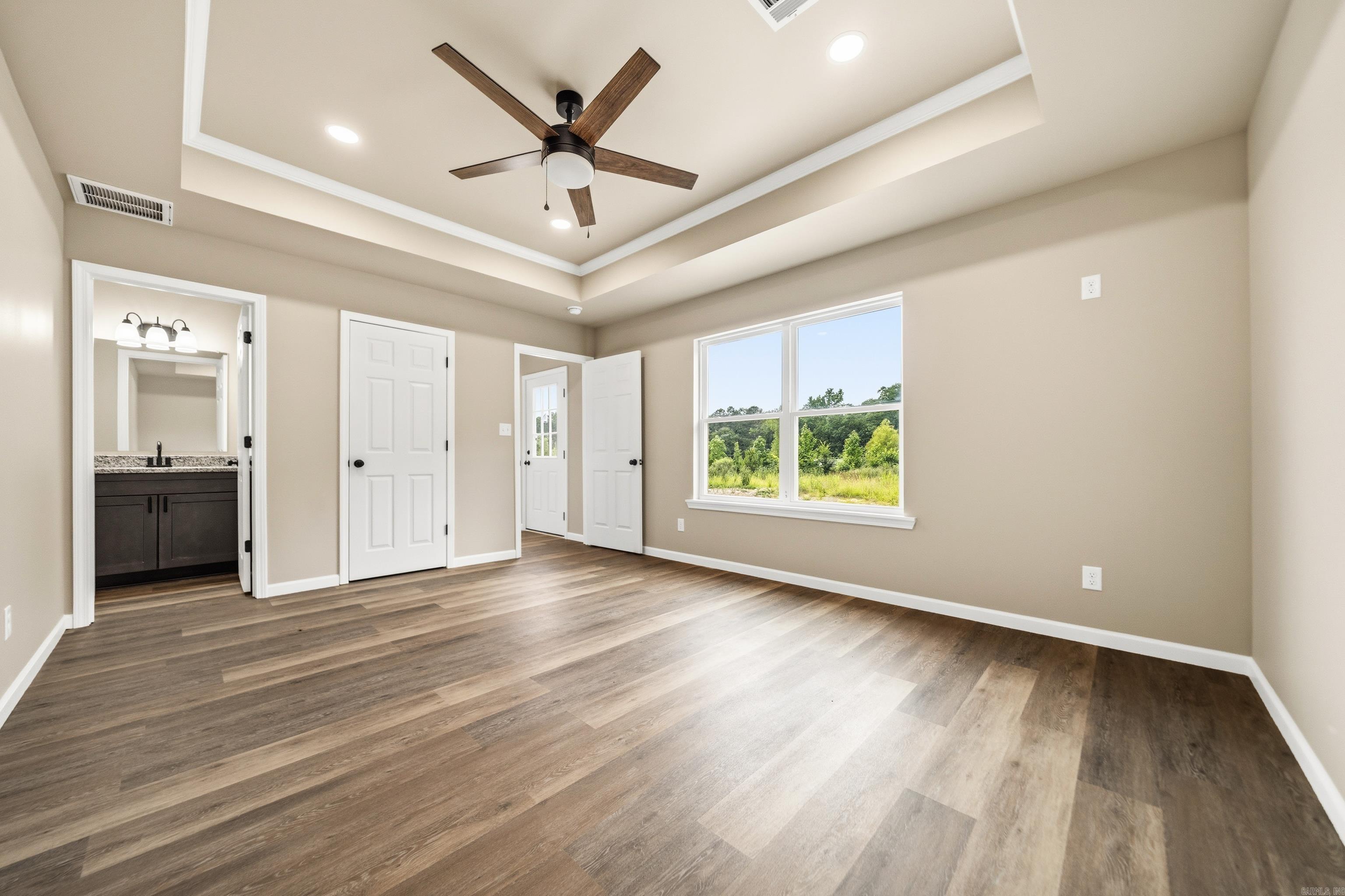 112 Lance Circle Property Photo 4