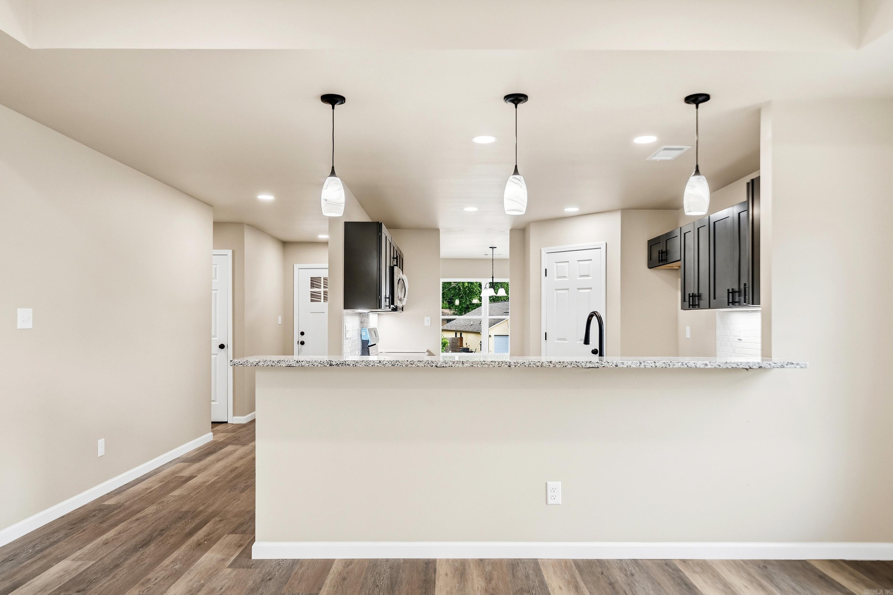 112 Lance Circle Property Photo 6