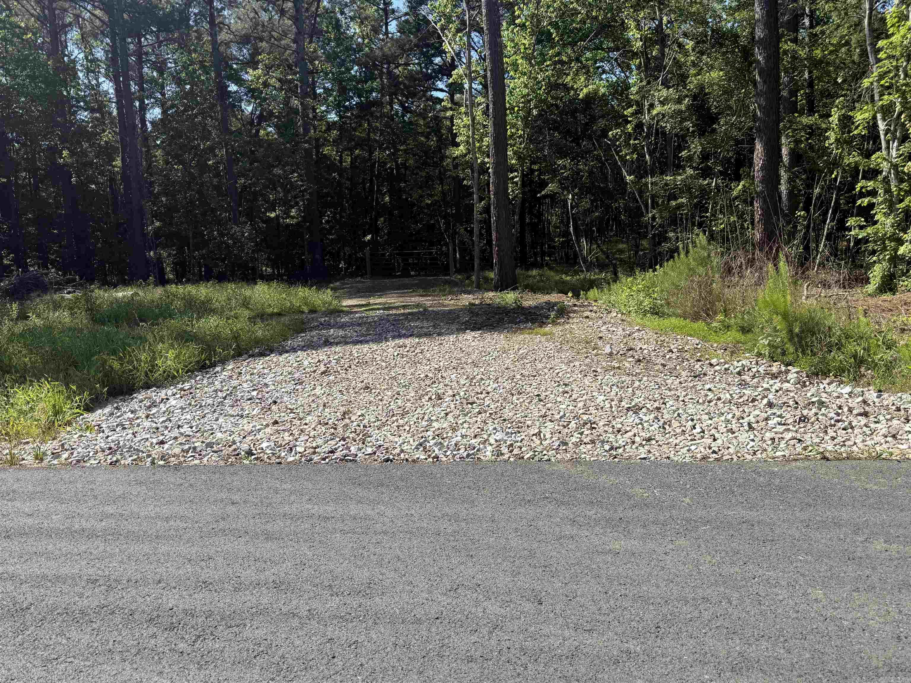 571 Stihl Property Photo 5