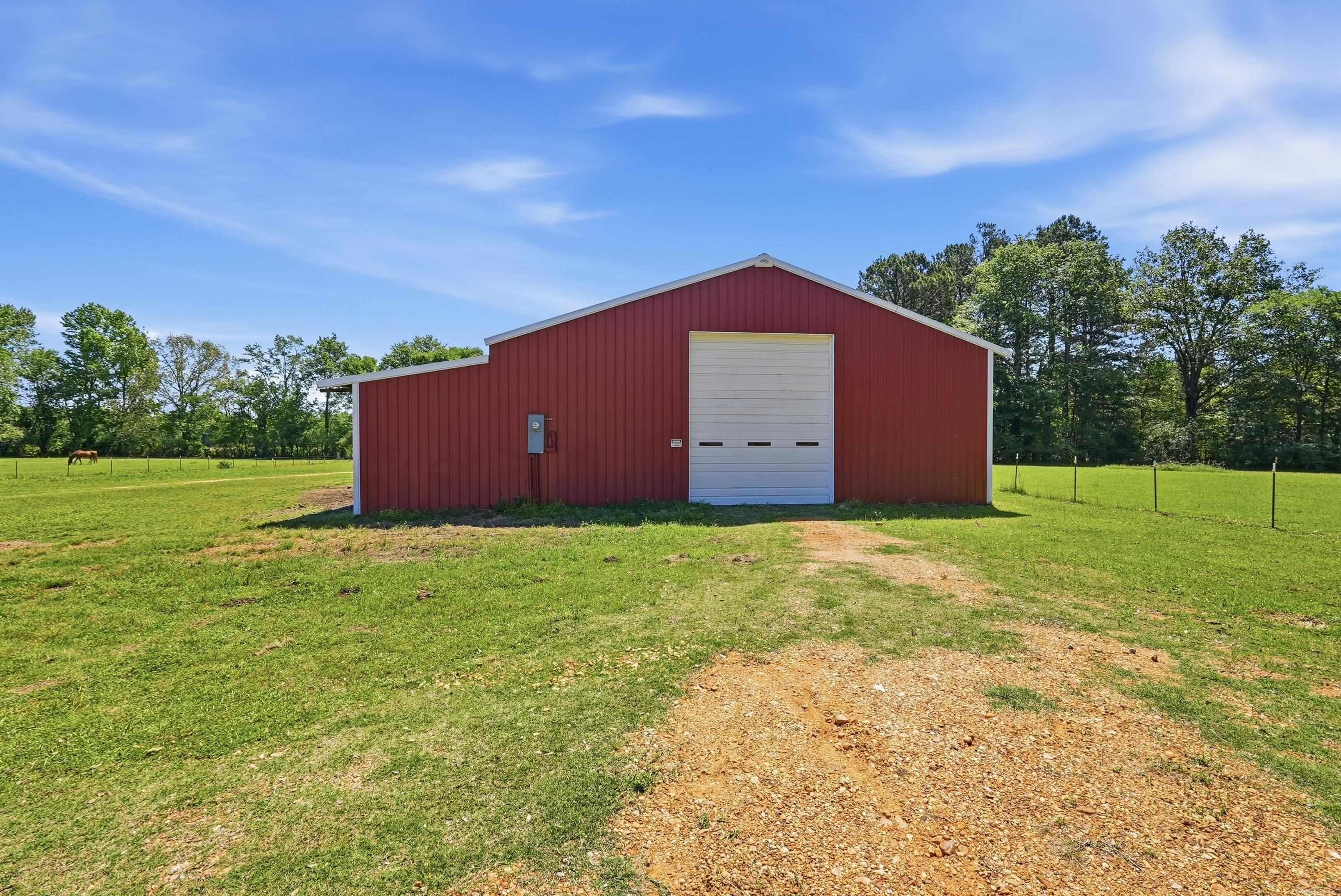 8136 Main Property Photo 9