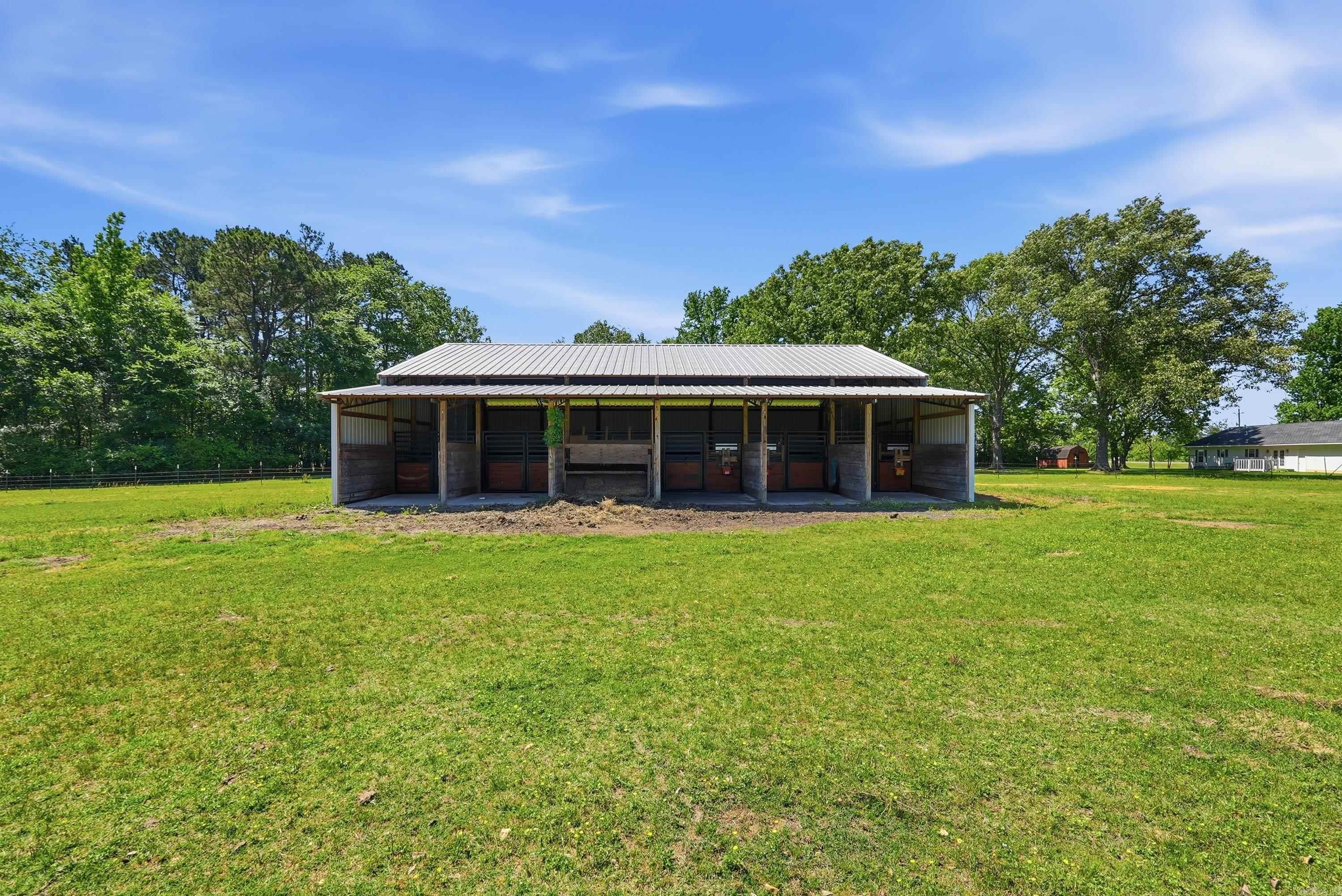 8136 Main Property Photo 13