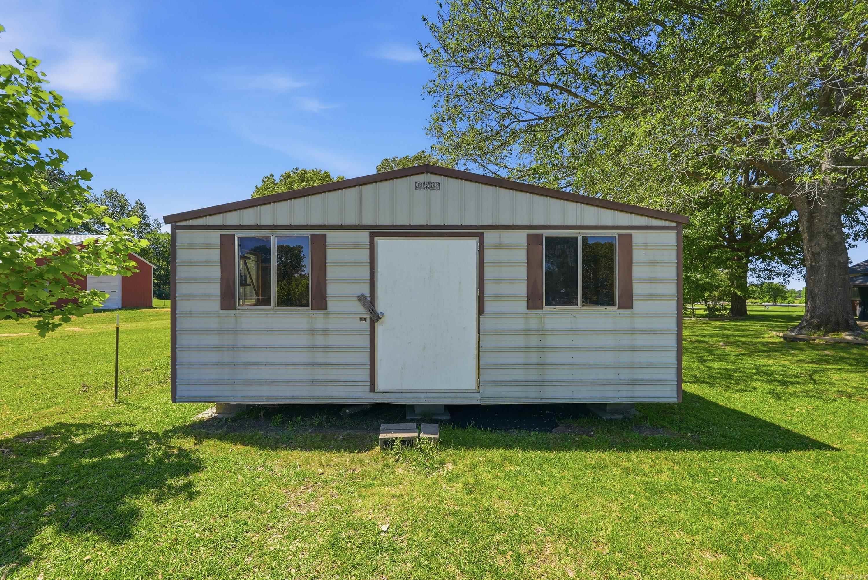 8136 Main Property Photo 17