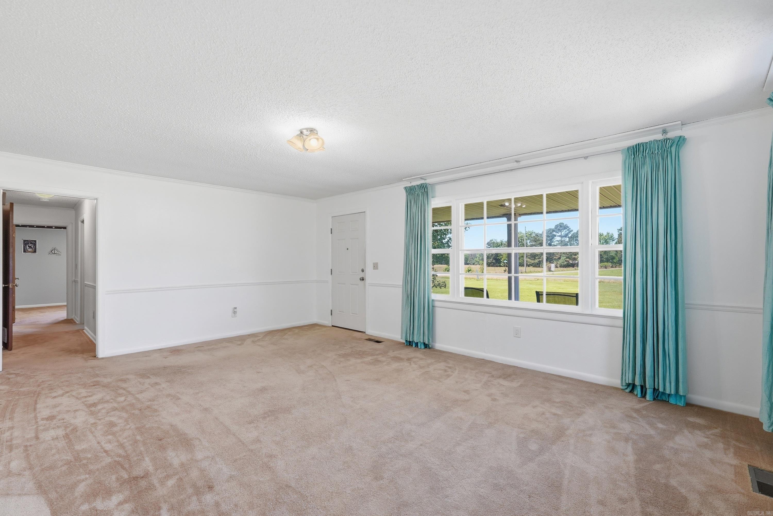 8136 Main Property Photo 33