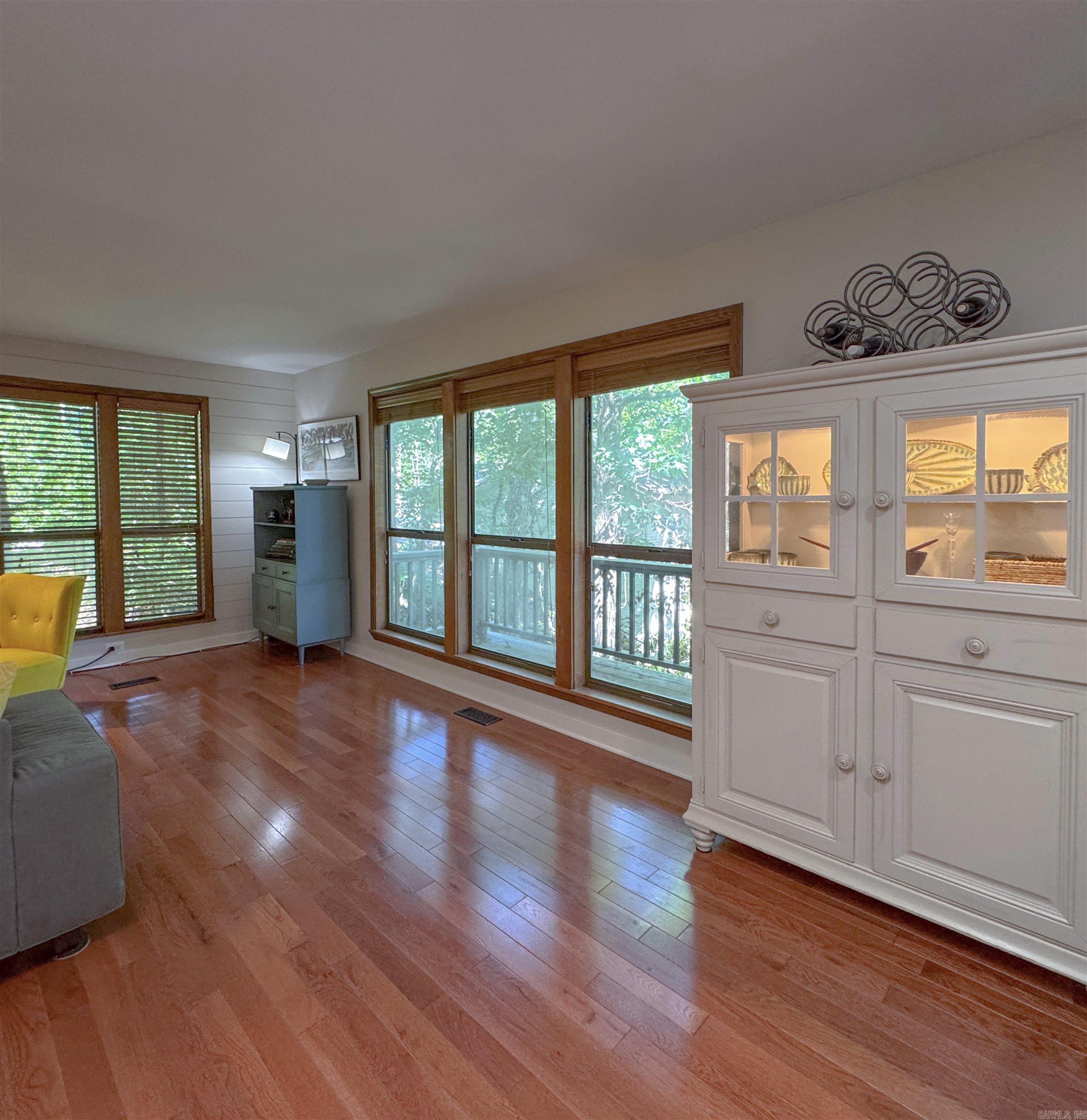 8 Castellon Drive Property Photo 11