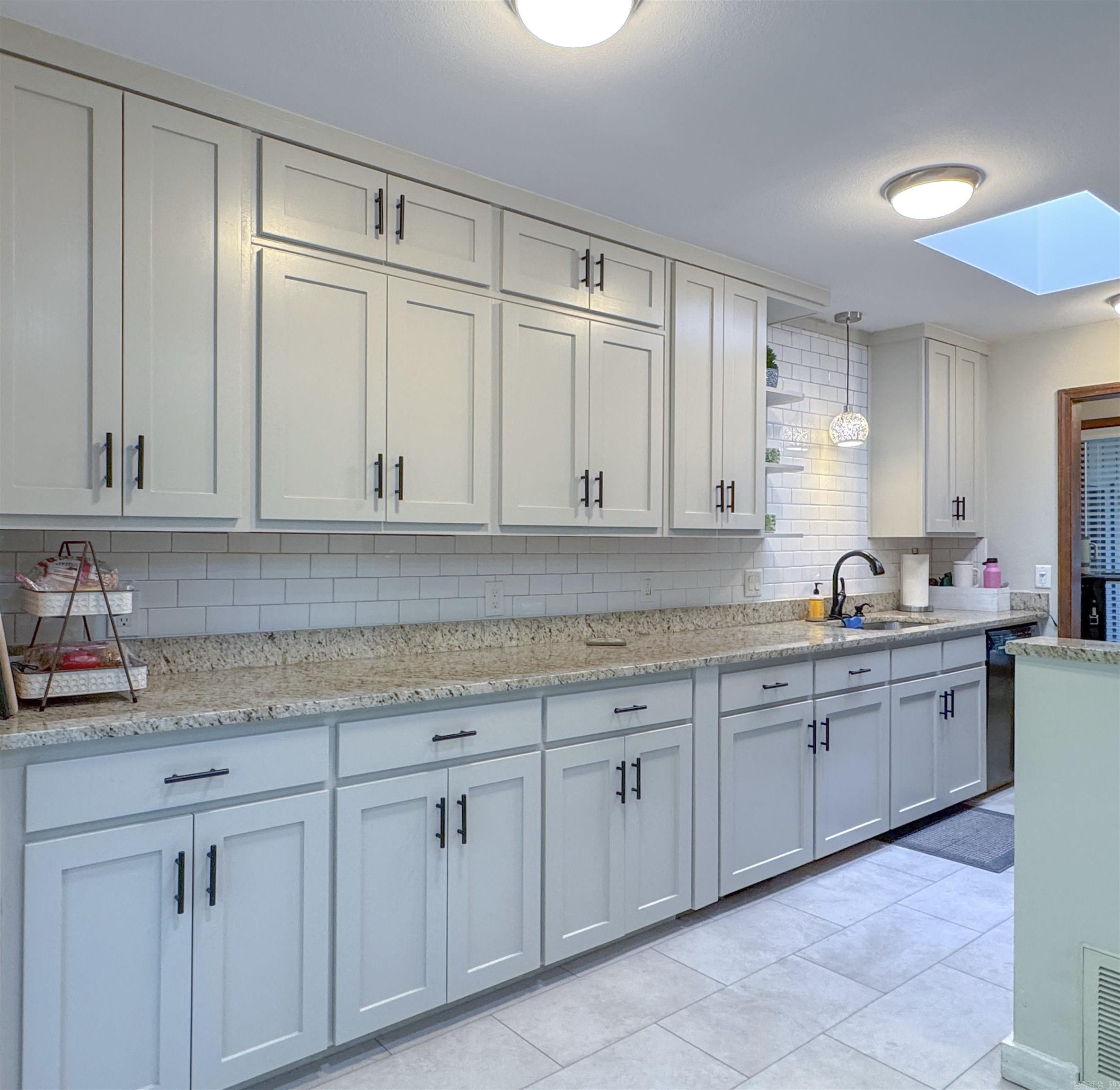 8 Castellon Drive Property Photo 15
