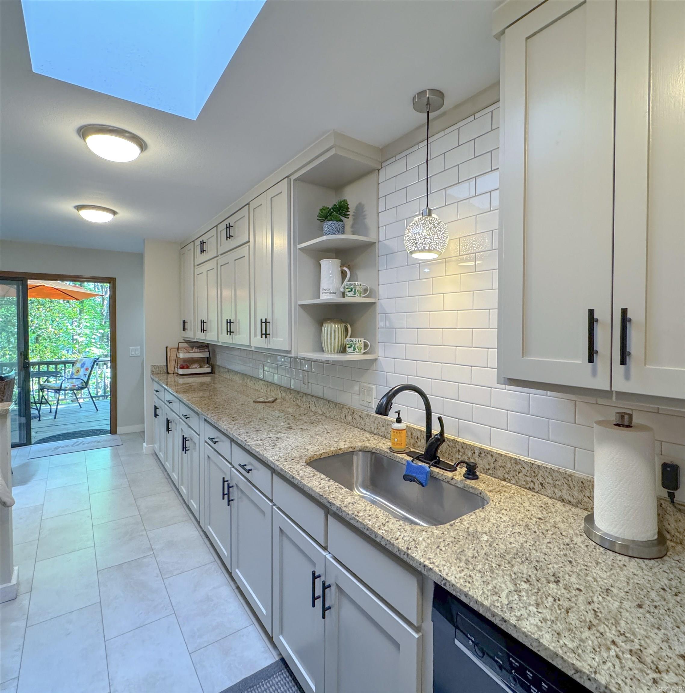 8 Castellon Drive Property Photo 19