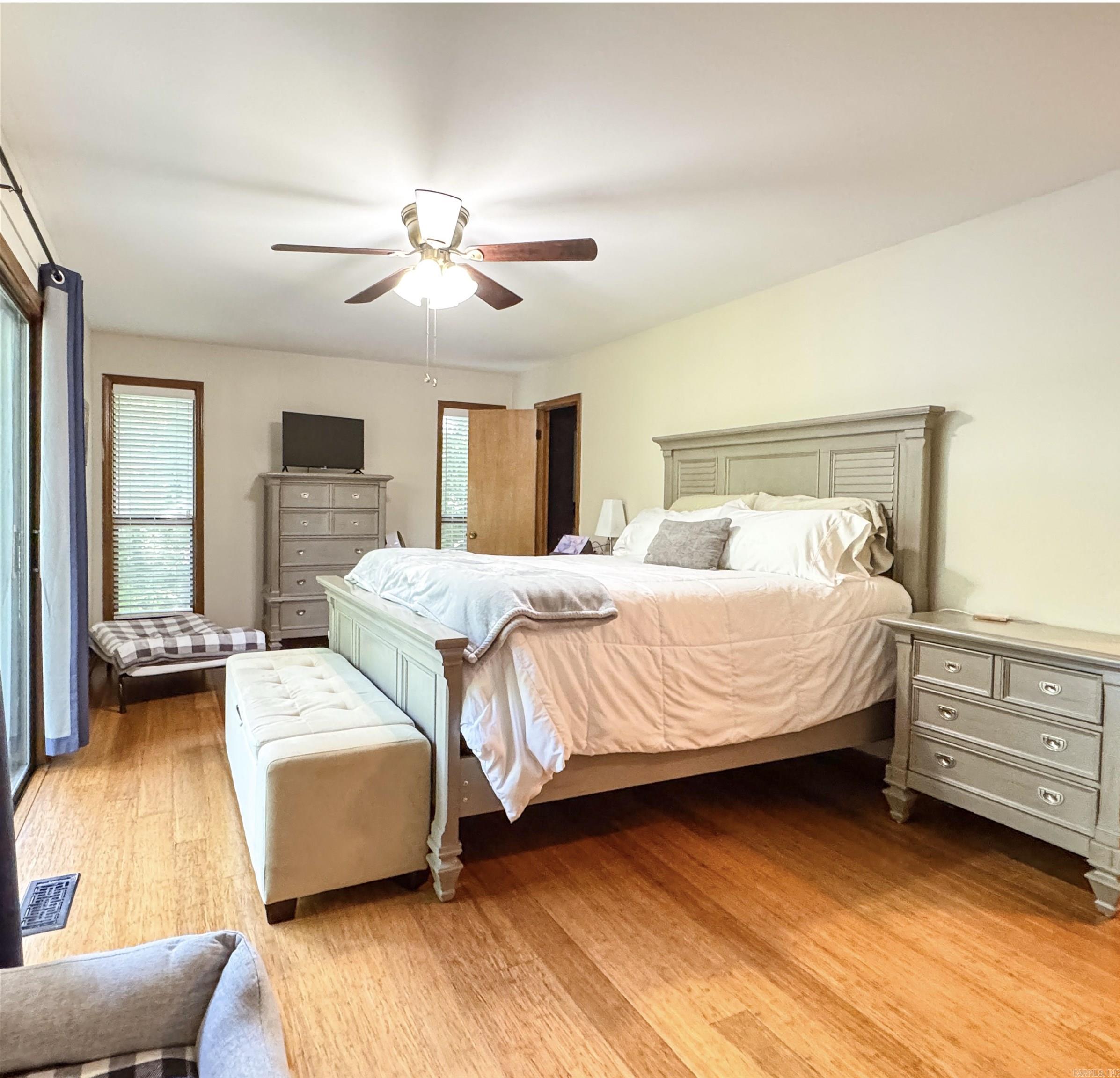 8 Castellon Drive Property Photo 29