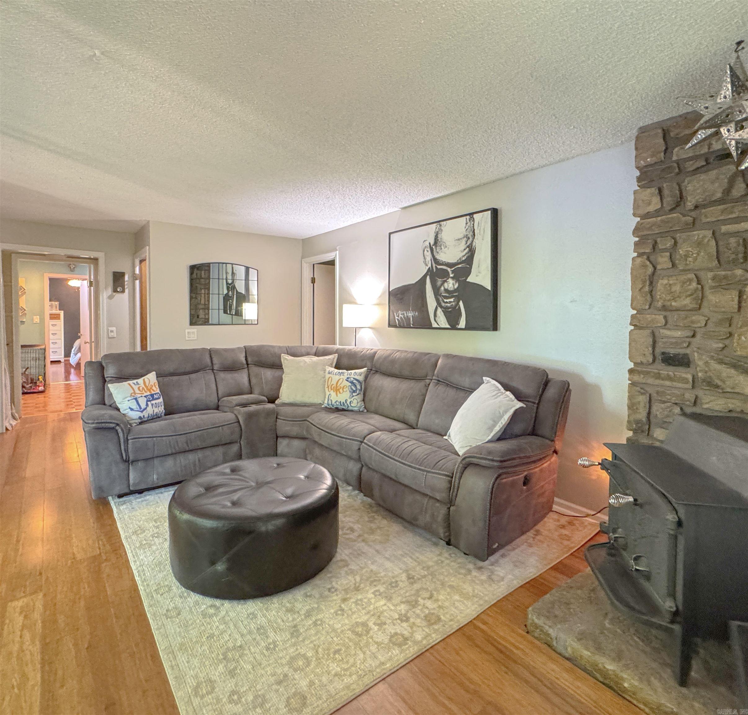 8 Castellon Drive Property Photo 37